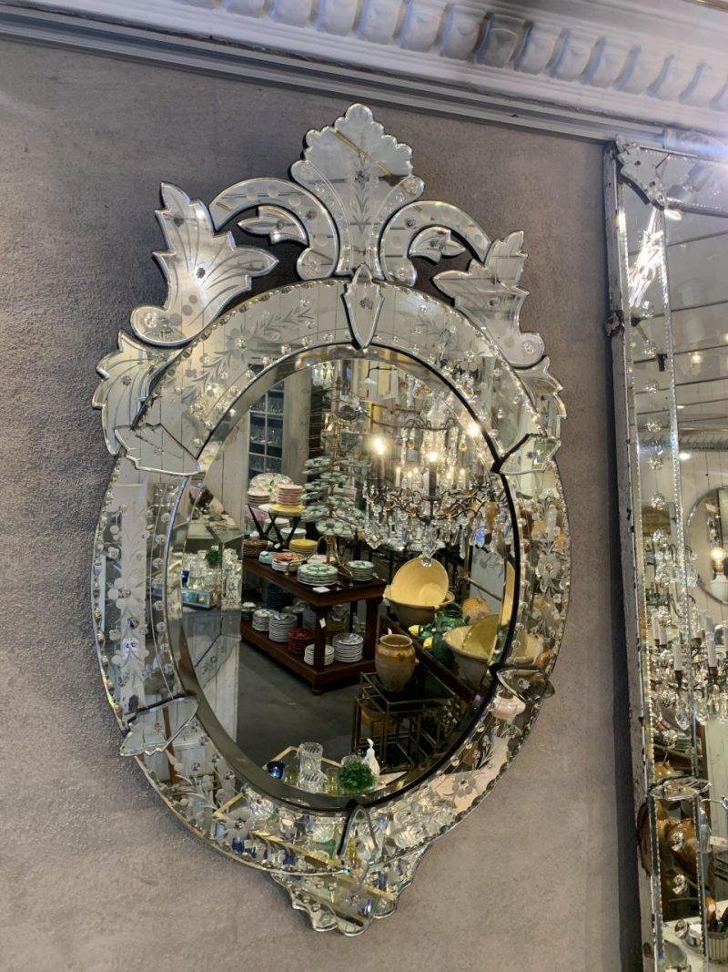 Superbe miroir vénitien orné, vers les années 1920-1940, France Bon état - En vente à Copenhagen K, DK