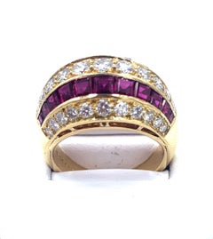 Stunning Oscar Heyman Ruby and Diamond 18 Karat Yellow Gold Dome Ring