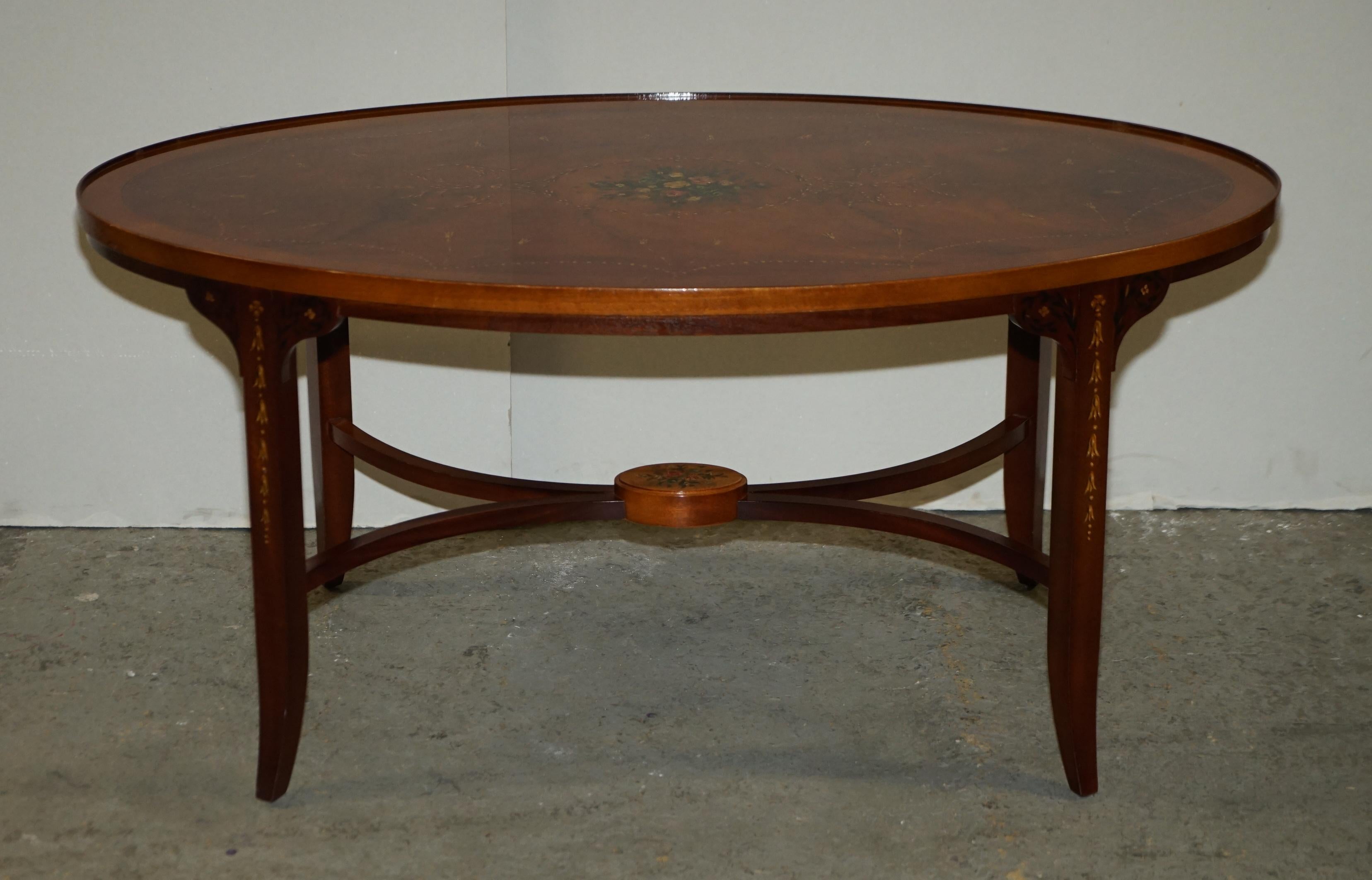 Sheraton Stunning Oval Hardwood Coffee Table With Splayed Legs Decorative Floral Detail