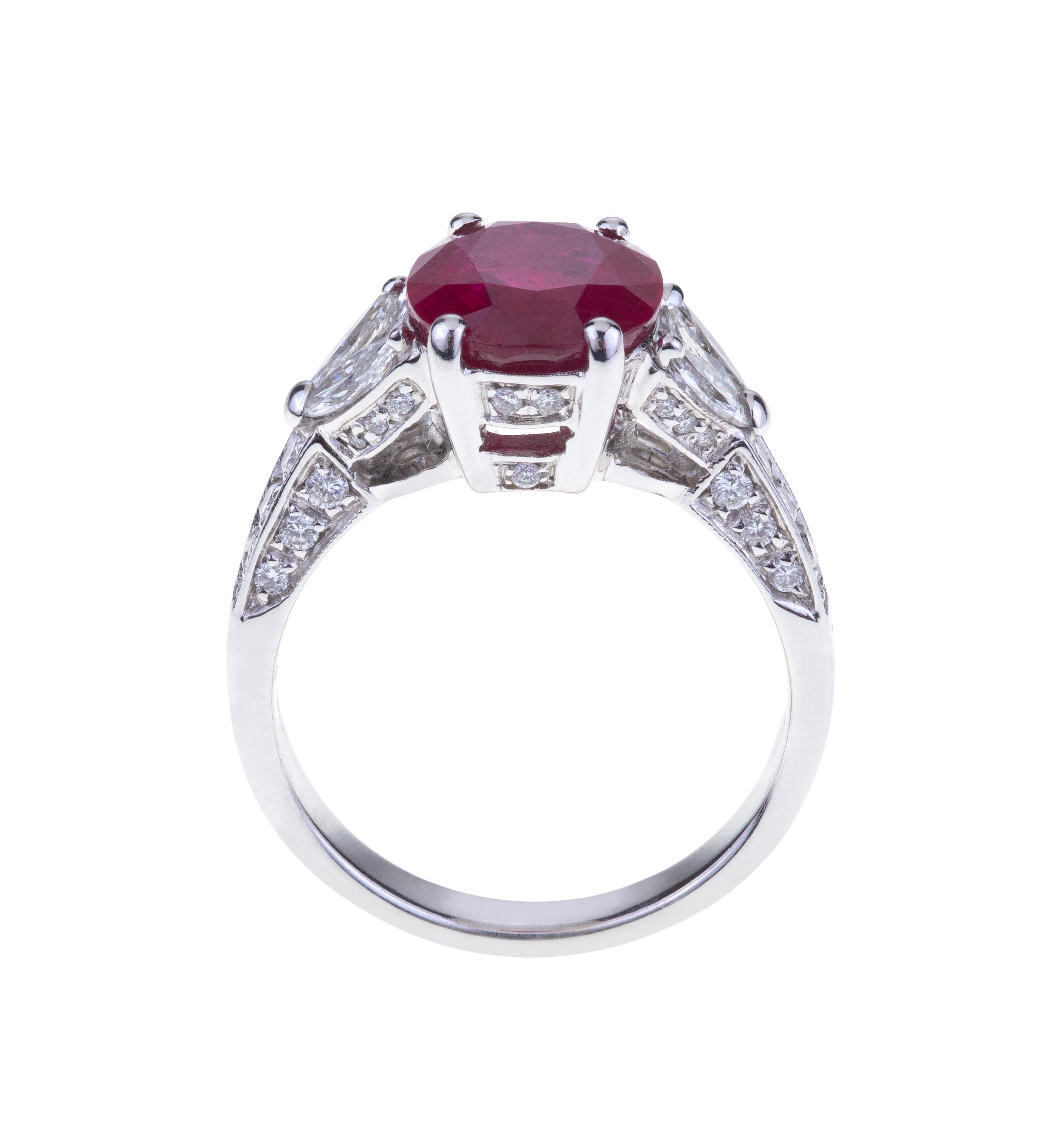 Contemporary Stunning Oval Ruby Ring ct. 4.10 with Diamonds. Unique Stone. For Sale