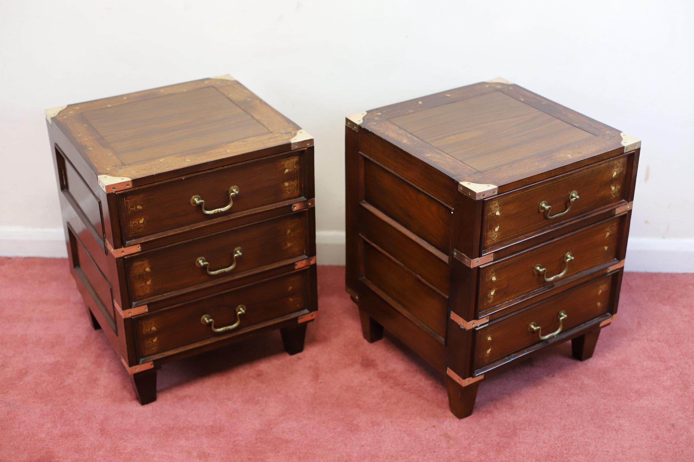 Stunning Pair Anglo-indian Campaign Style Nightstands In Good Condition In Crawley, GB