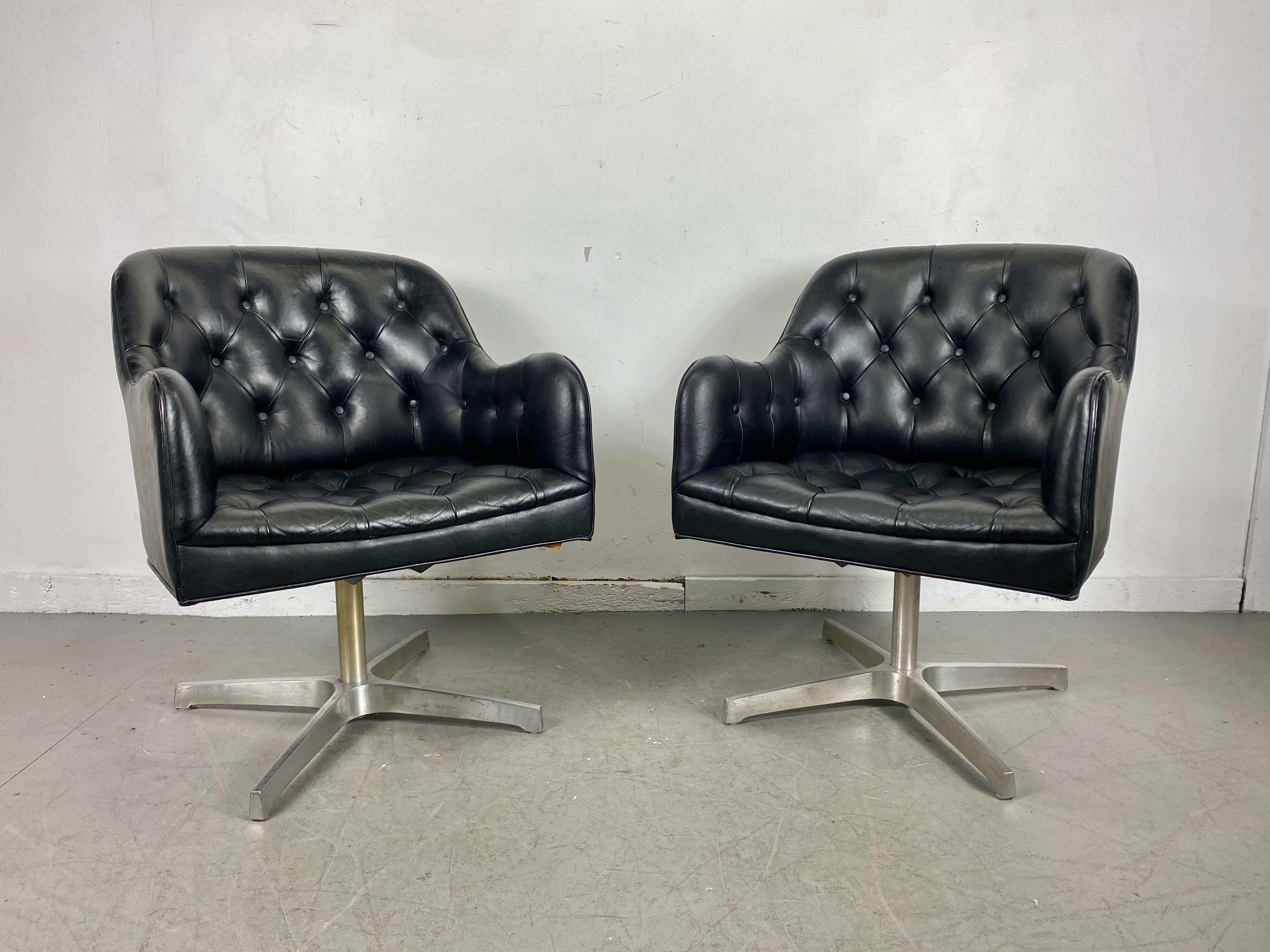 Mid-Century Modern Stunning Black Button Tufted Leather Swivel Chairs, Jens Risom for Marble, Pair For Sale