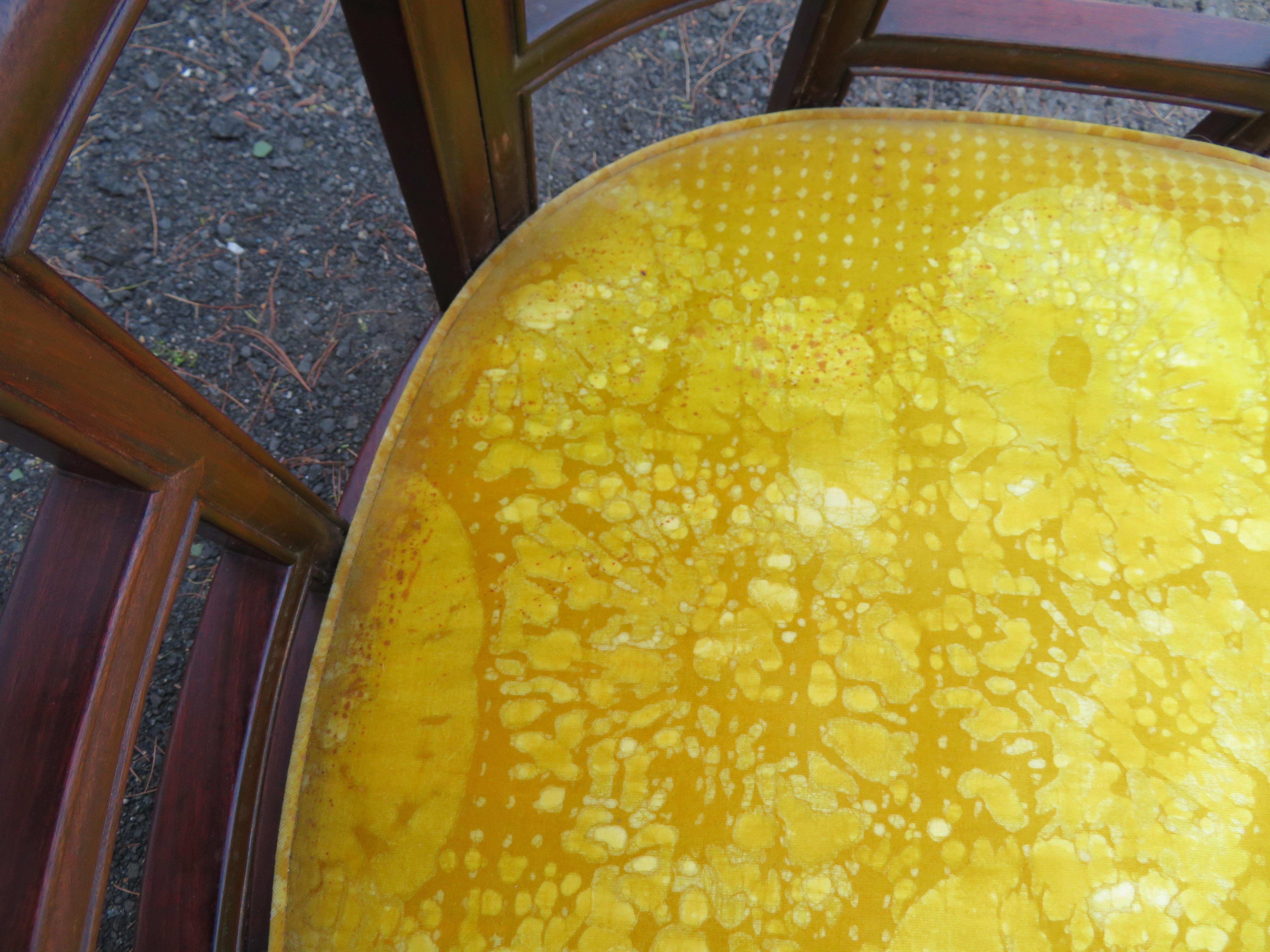 Paire d'étonnantes chaises Chinoiserie à dossier tonneau en bois de rose Jack Lenor Larsen en vente 11
