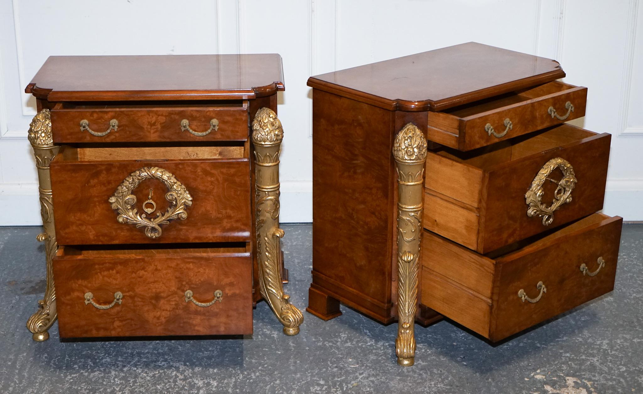 STUNNING PAIR FRENCH EMPIRE STYLE GOLD DETAILED BURR WALNUT BEDSIDES NiGHTSTANDS For Sale 2