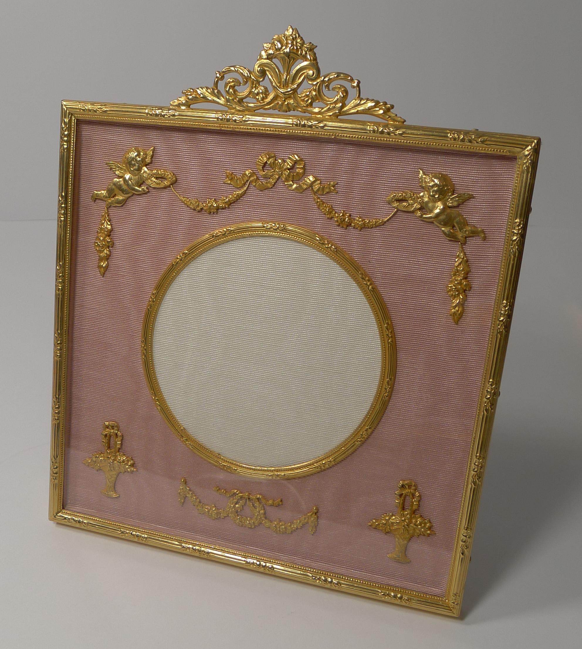 Stunning Pair of French Gilded Bronze Picture Frames, Cherubs 4