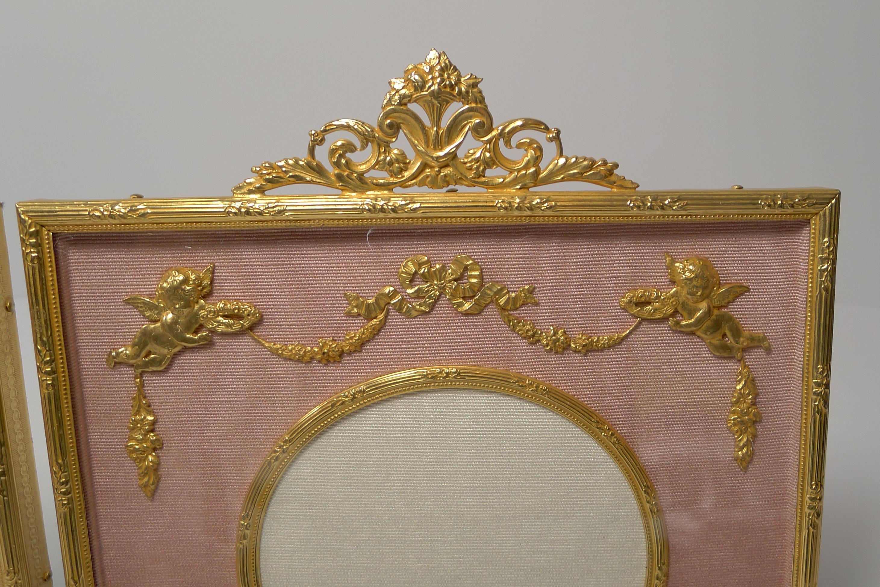 Stunning Pair of French Gilded Bronze Picture Frames, Cherubs In Good Condition In Bath, GB