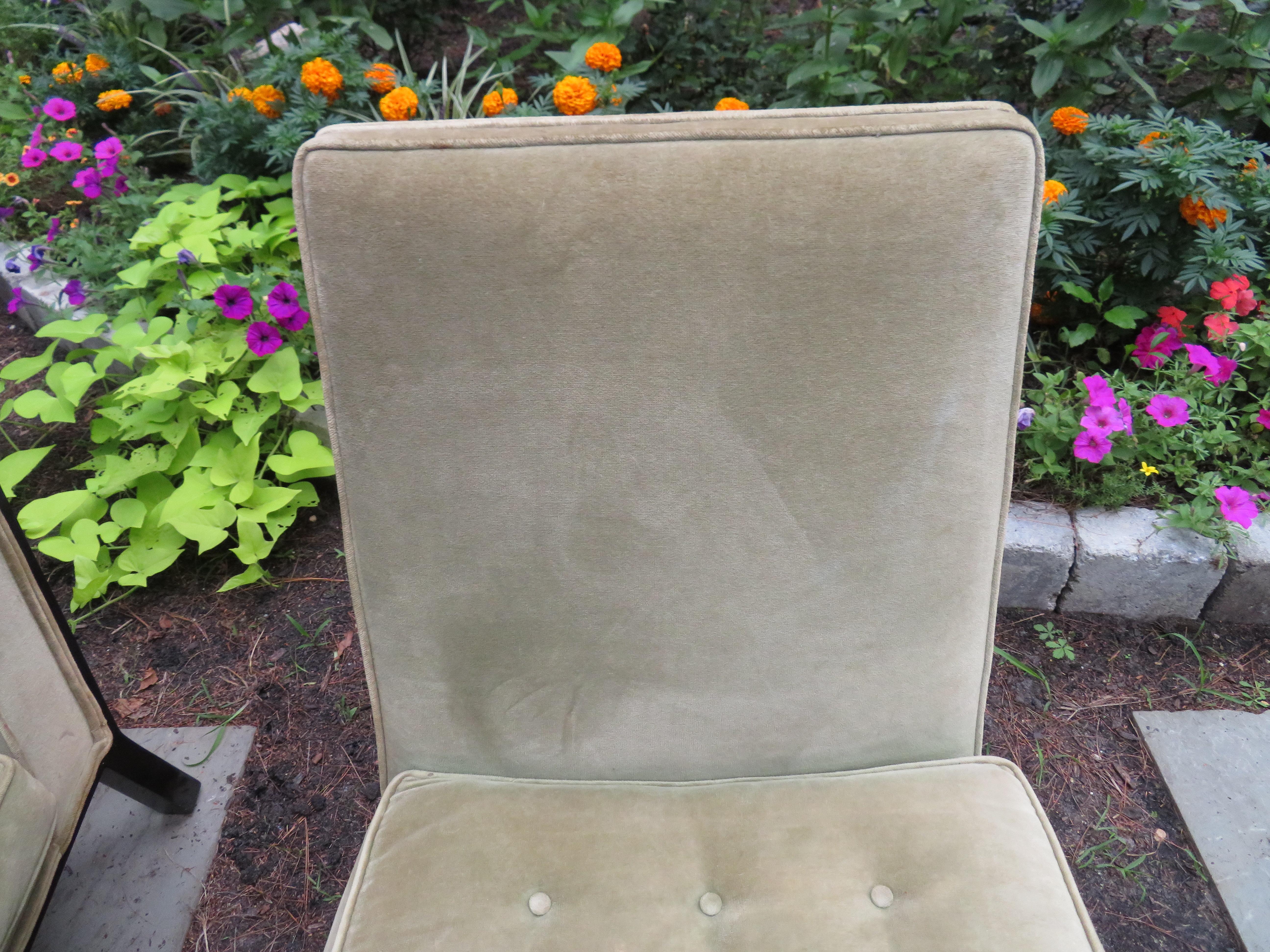Stunning Pair of Harvey Probber Chunky Leg Slipper Chair Mid-Century Modern For Sale 7