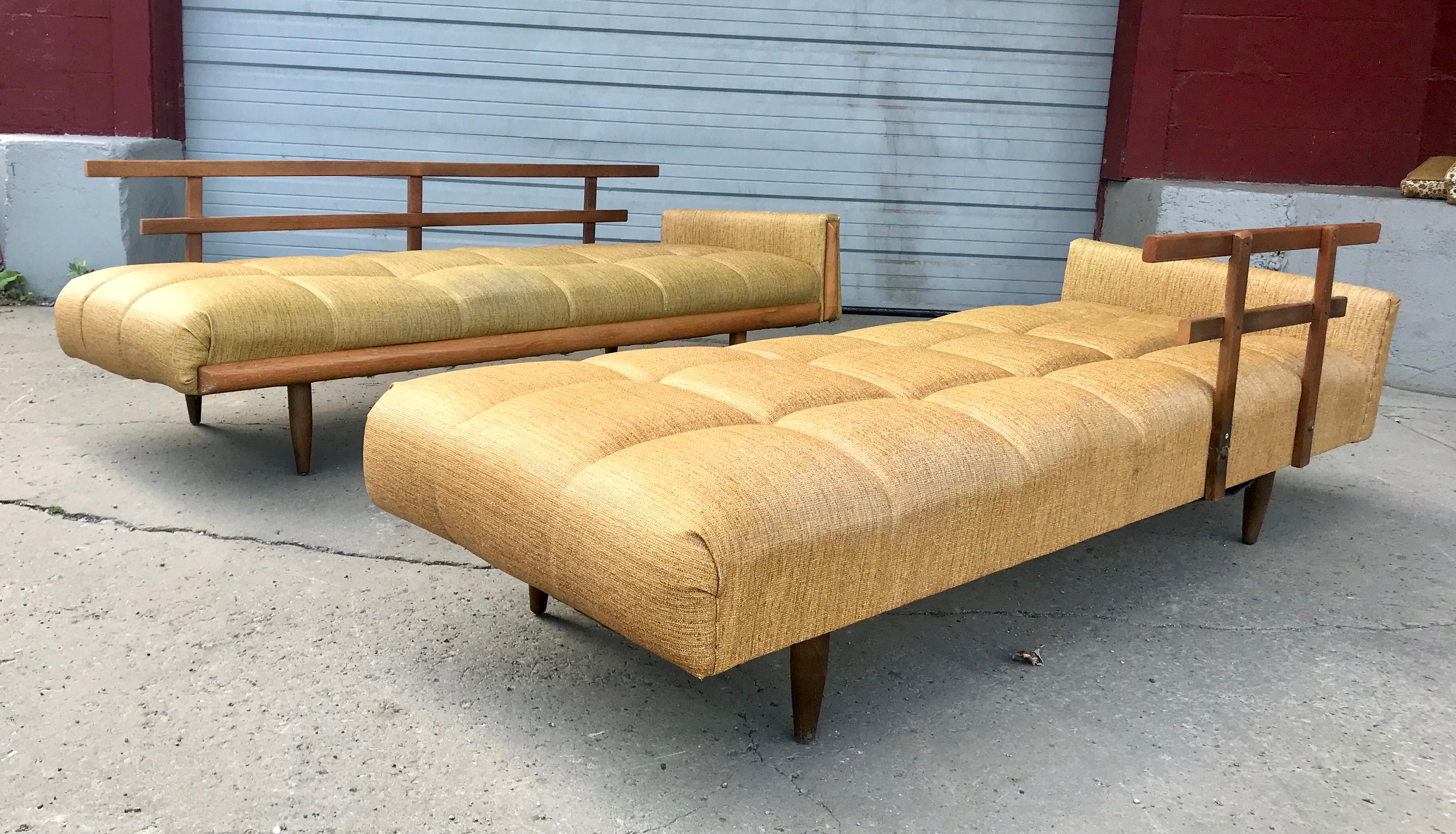  Modernist Button Tufted Daybed Attributed to Adrian Pearsall 2