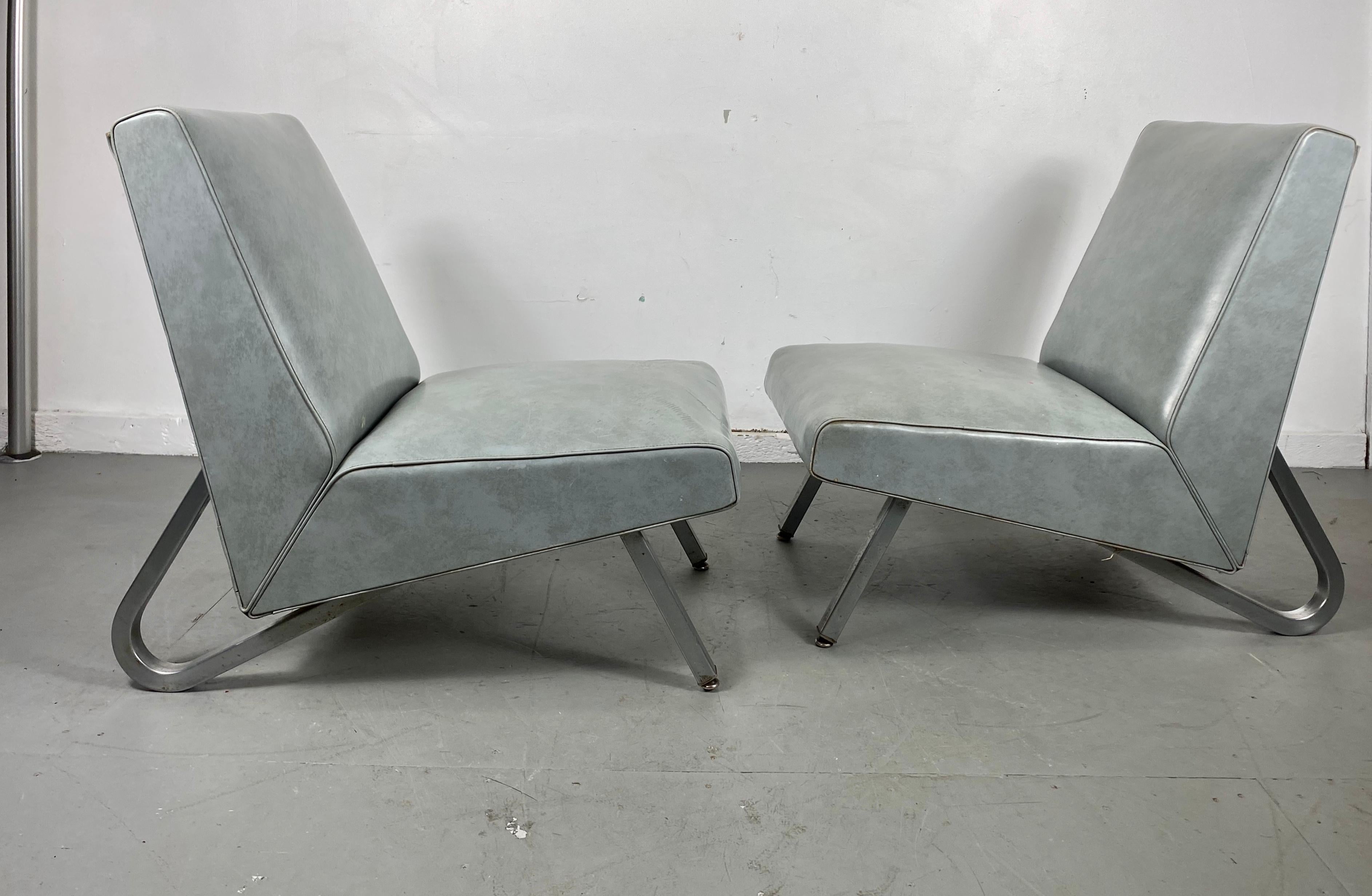 American Stunning Pair of Modernist Deco Slipper Lounge Chairs Royal Metal Mfg. Co. 1940s