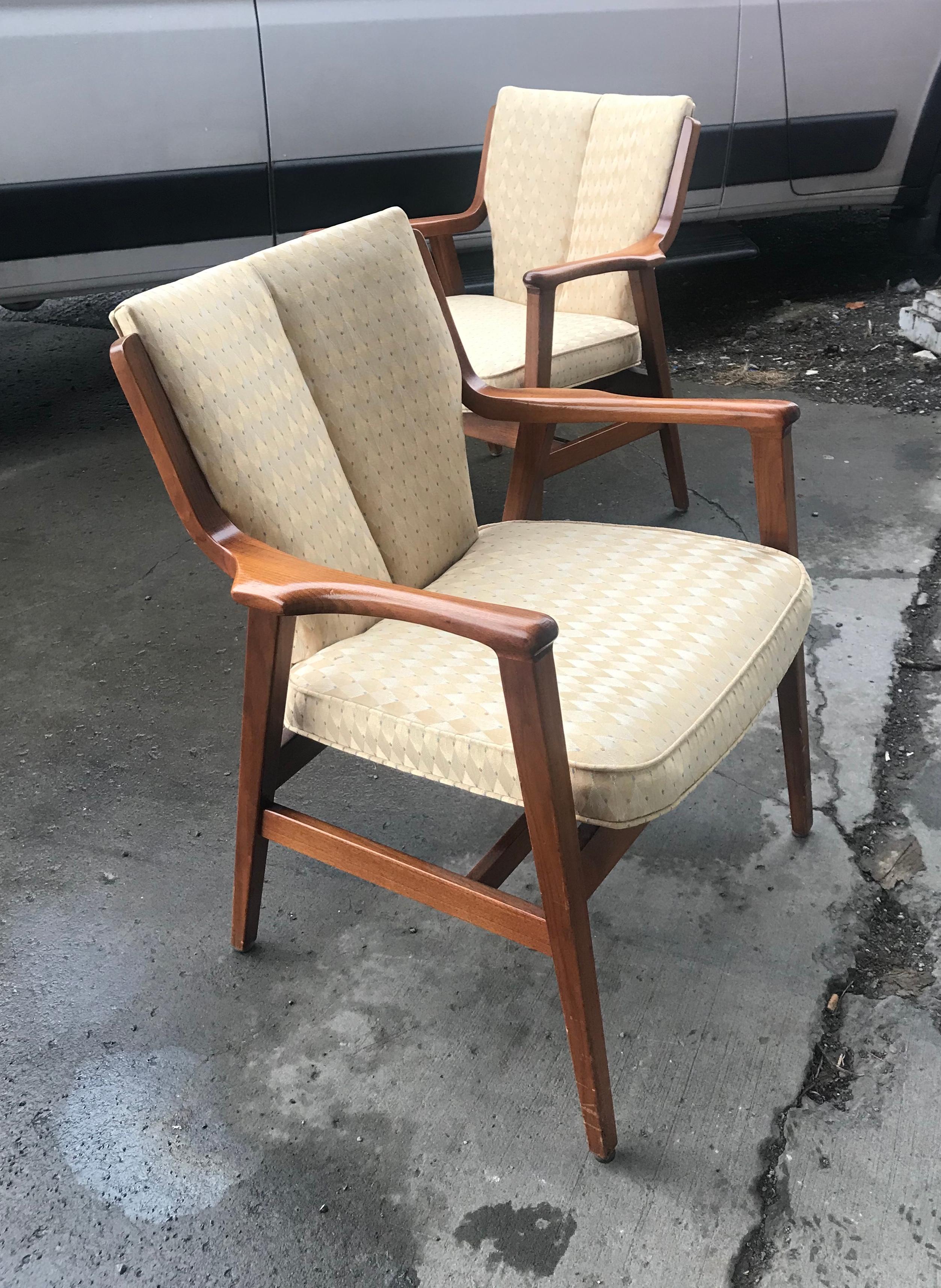 Stunning Pair of Modernist Lounge Chairs by Gunlocke, Manner of Finn Juhl 3