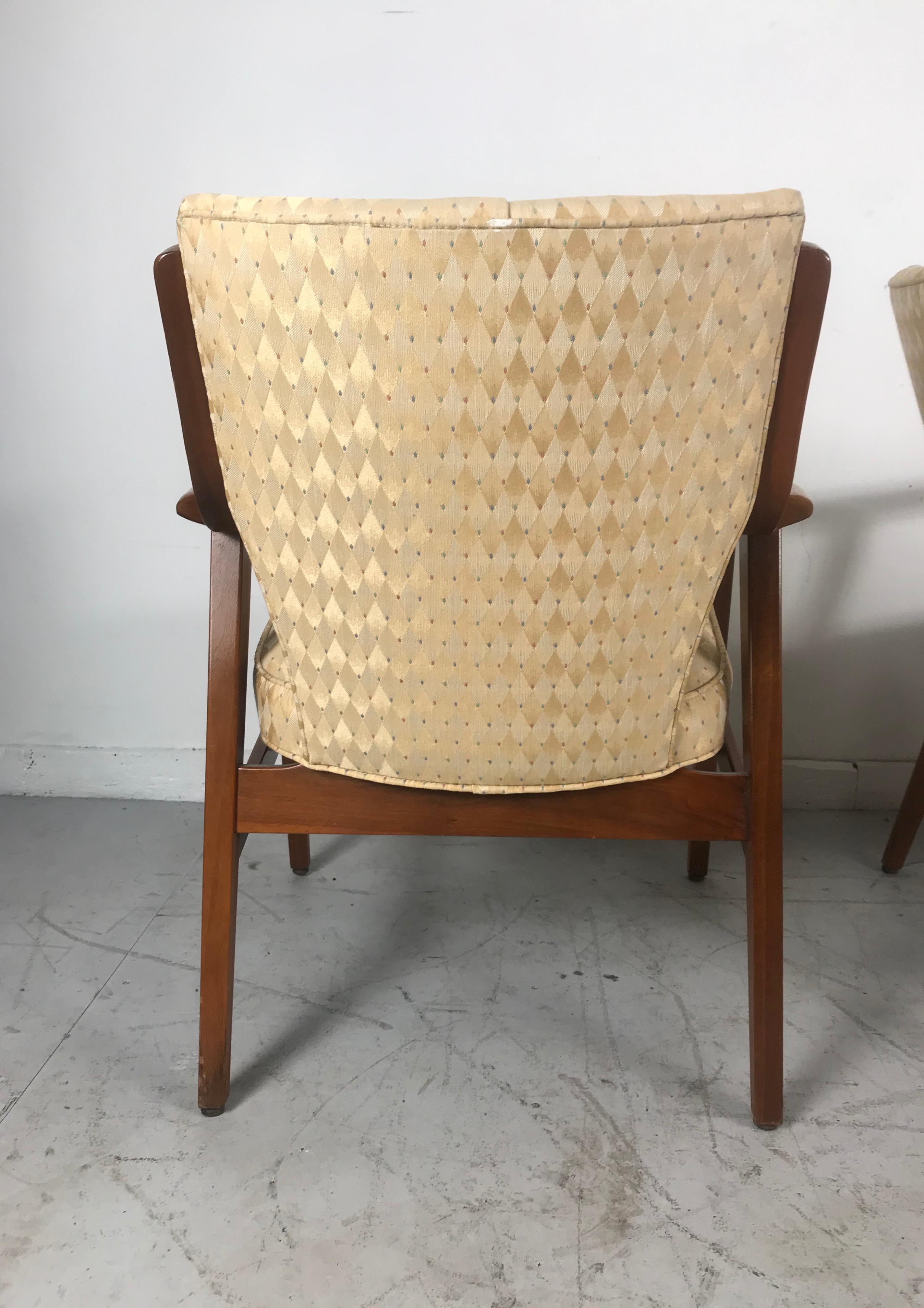Fabric Stunning Pair of Modernist Lounge Chairs by Gunlocke, Manner of Finn Juhl