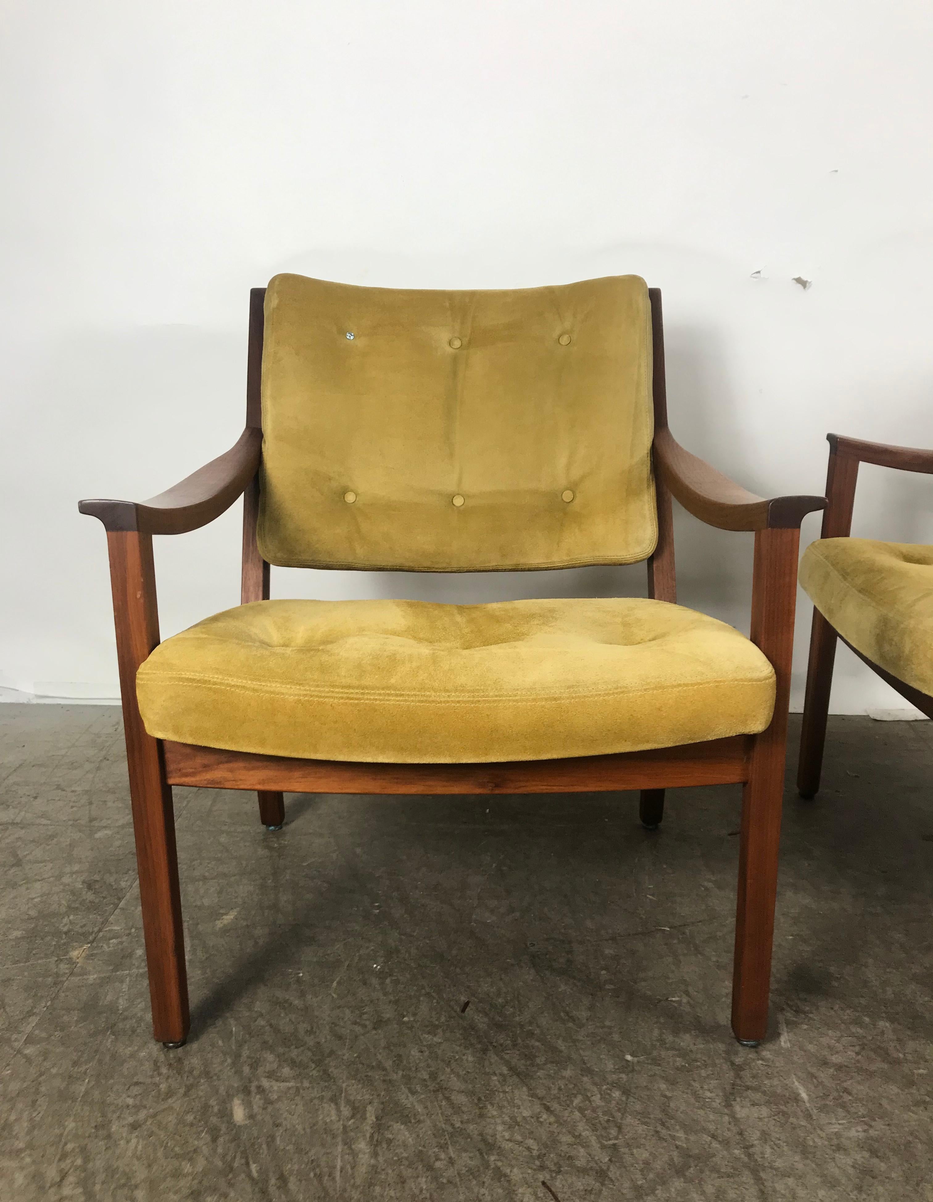 gunlocke lounge chair