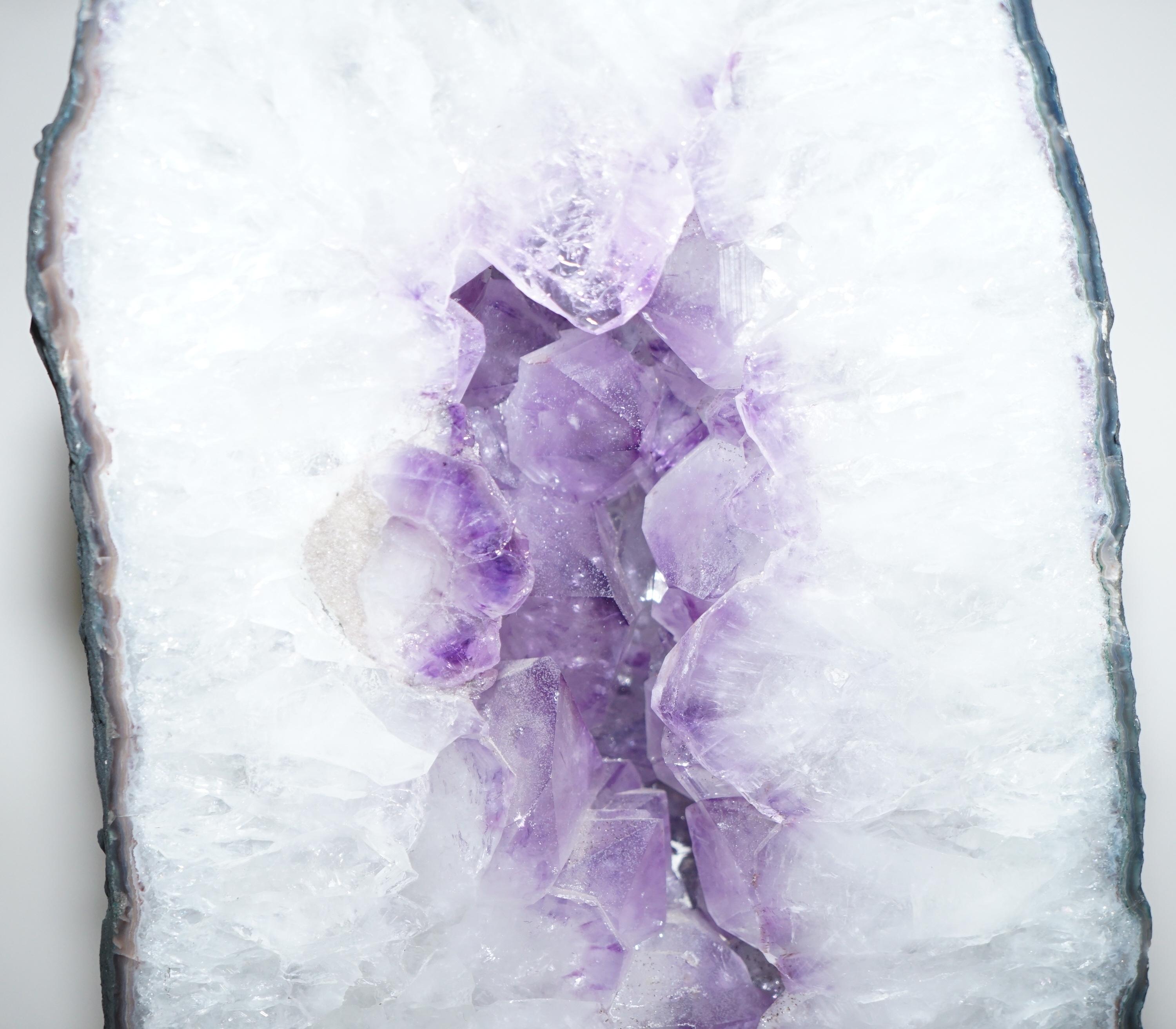Stunning Pair of 120KG Amethyst Crystal Geodes Very Large Relieves Stress Strain In Good Condition In West Sussex, Pulborough