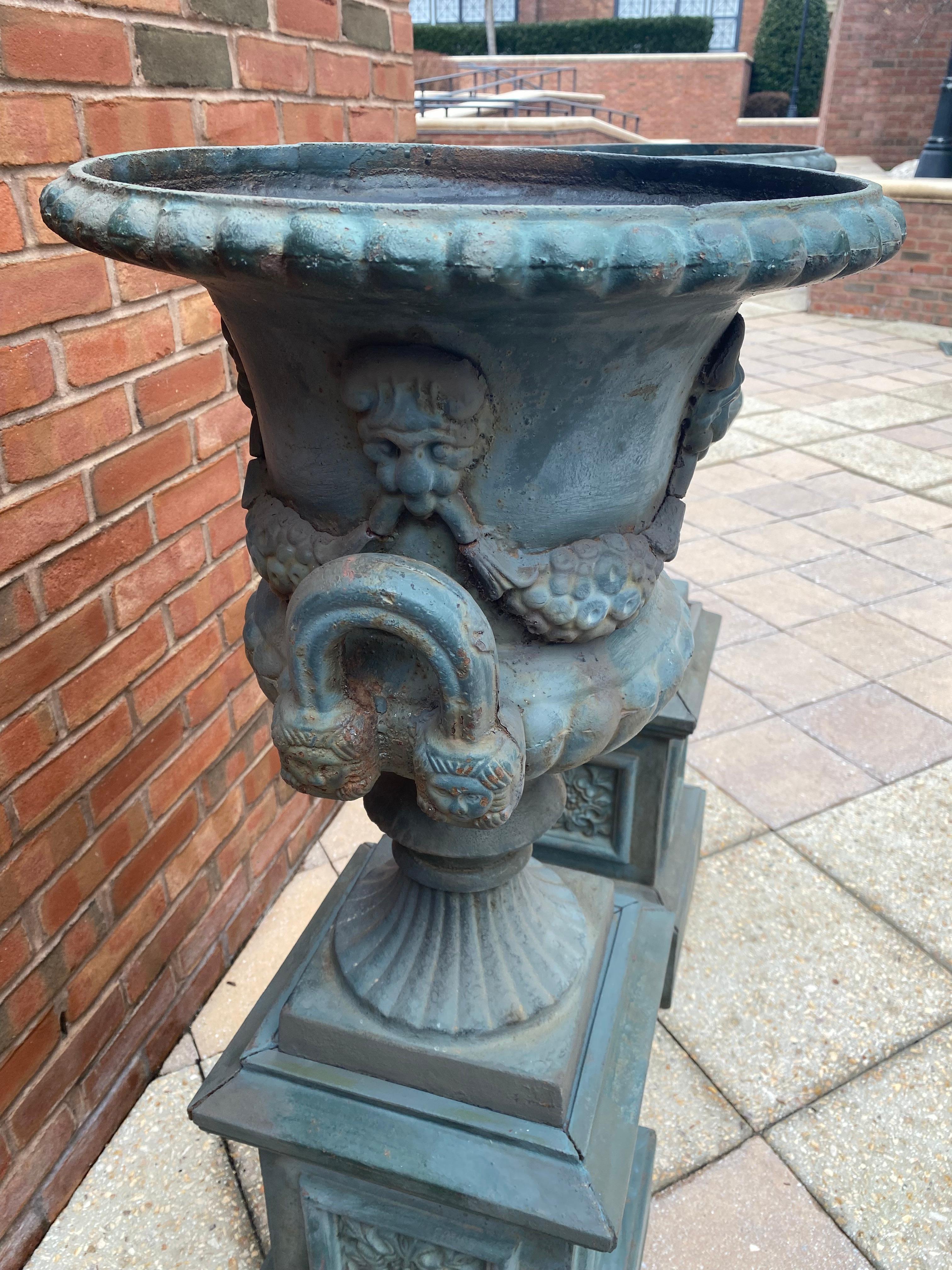 Stunning Pair of 19th century Cast Iron Verdigris Garden Urns  For Sale 4