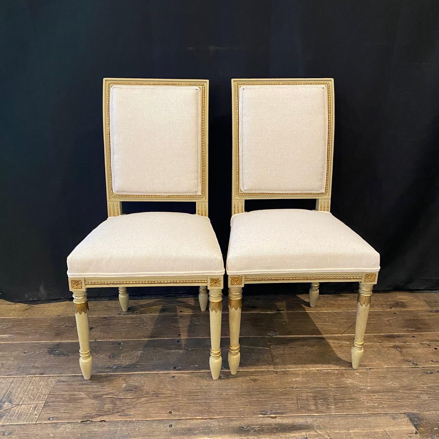 Stunning Pair of 19th Century French Neoclassical Armchairs For Sale 1