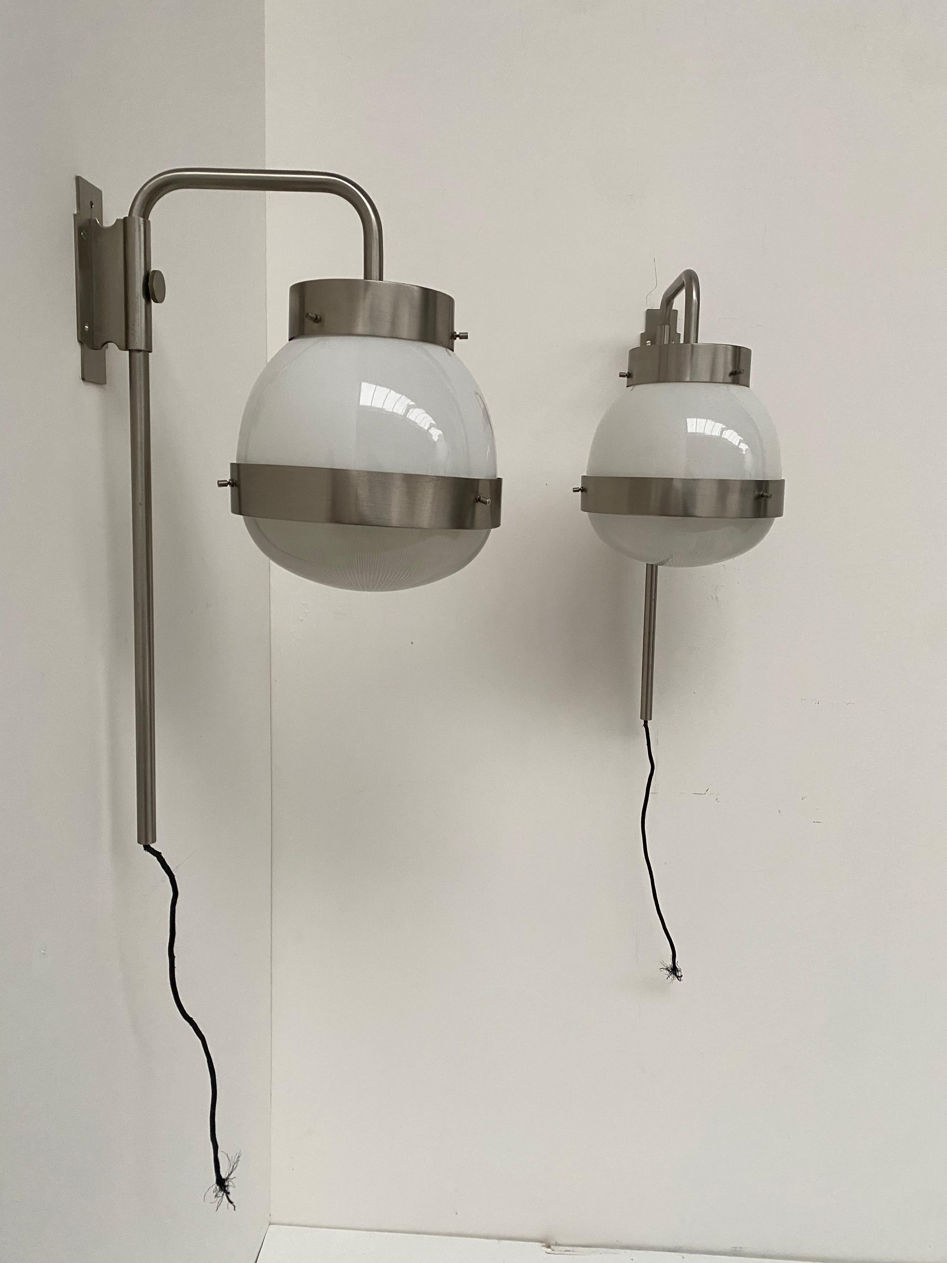 Stunning Pair of 60's Adjustable 'Delta' Wall Sconces by Sergio Mazza, Artemide  For Sale 9