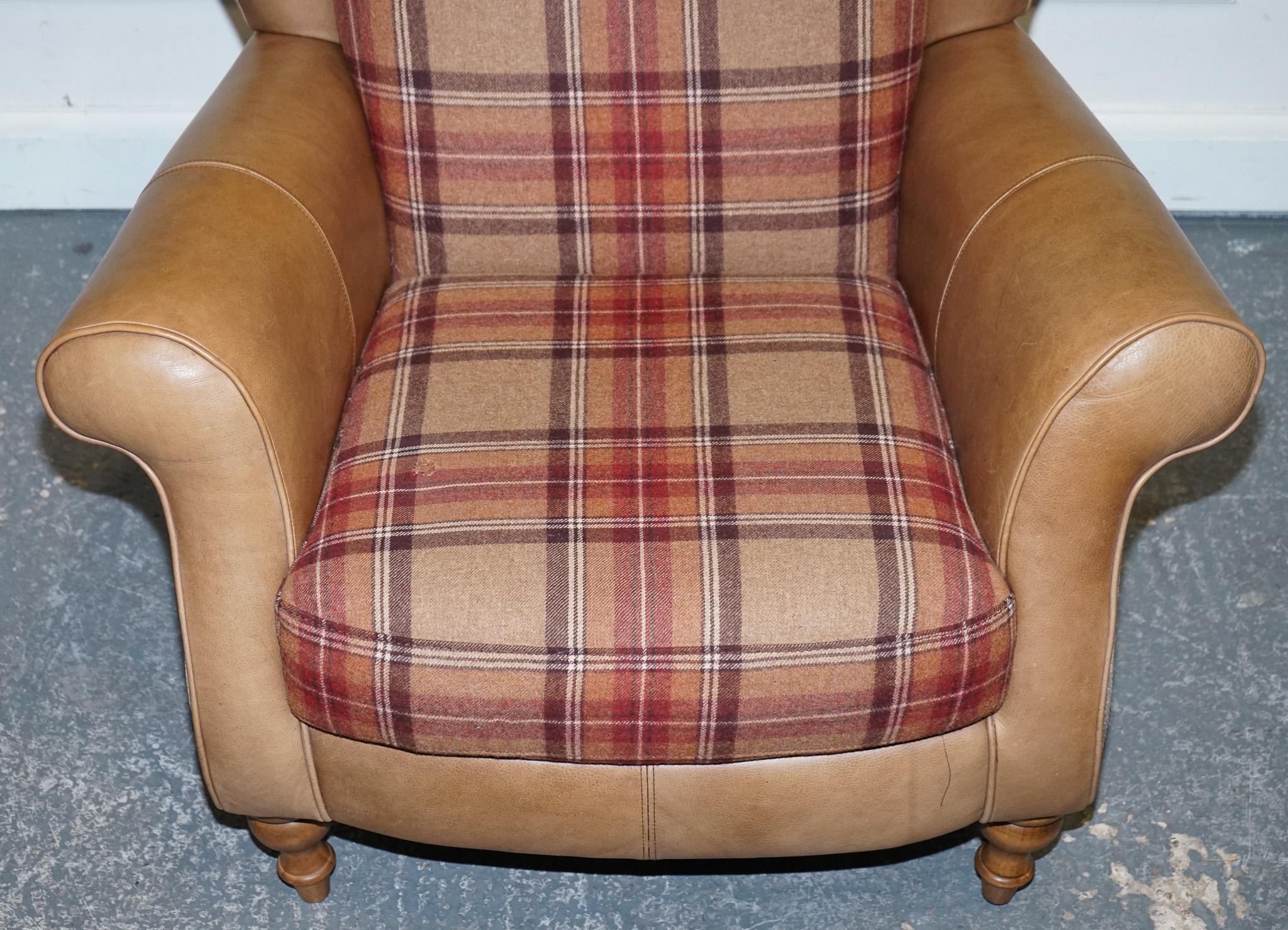 20th Century STUNNING PAiR OF  ALEXANDER & JAMES LAWRENCE LEATHER & FABRIC WINGBACK ARMCHAIRS For Sale