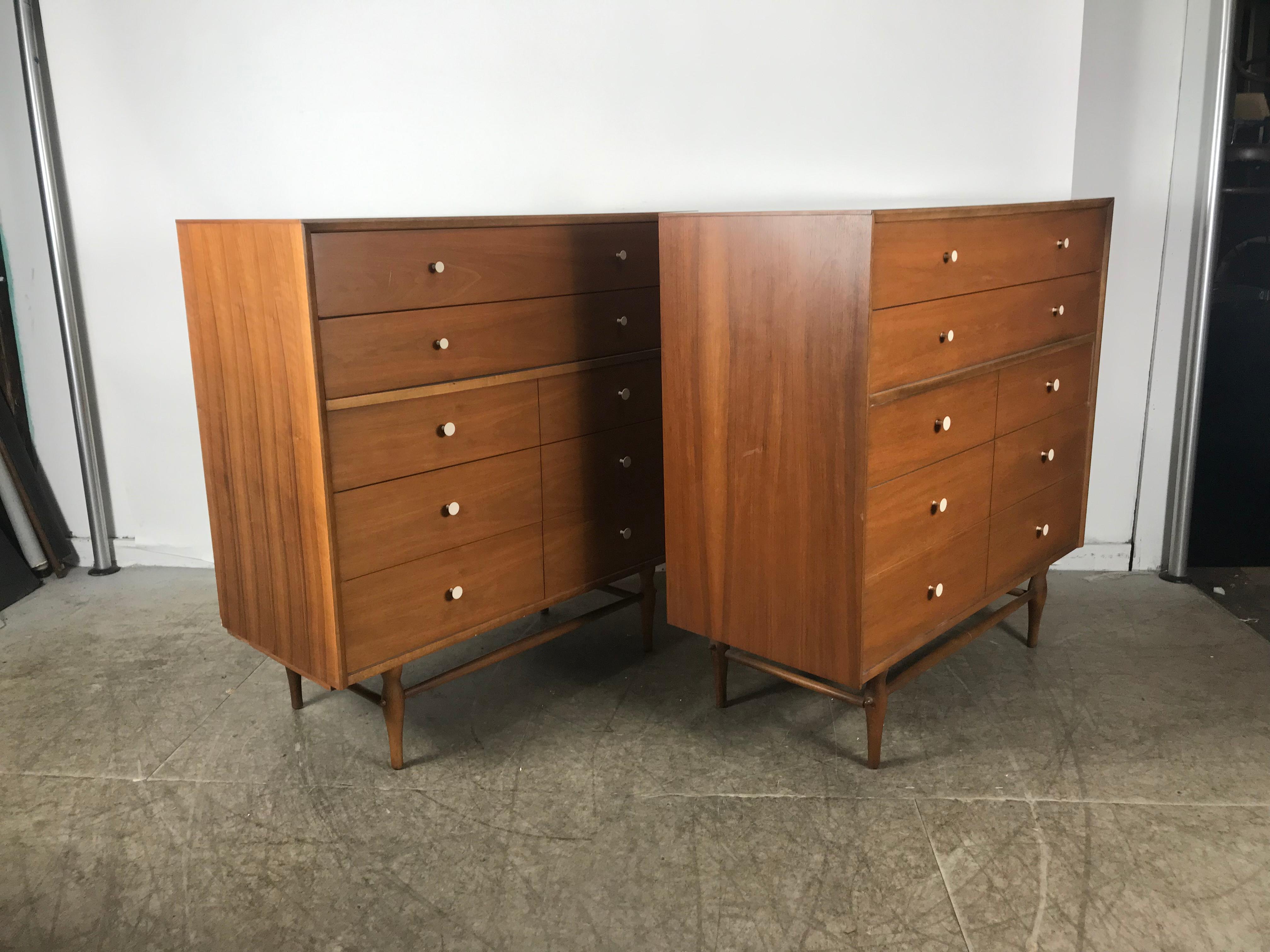 Porcelain Stunning Pair of American Modernist 5-Drawer Chests after George Nelson