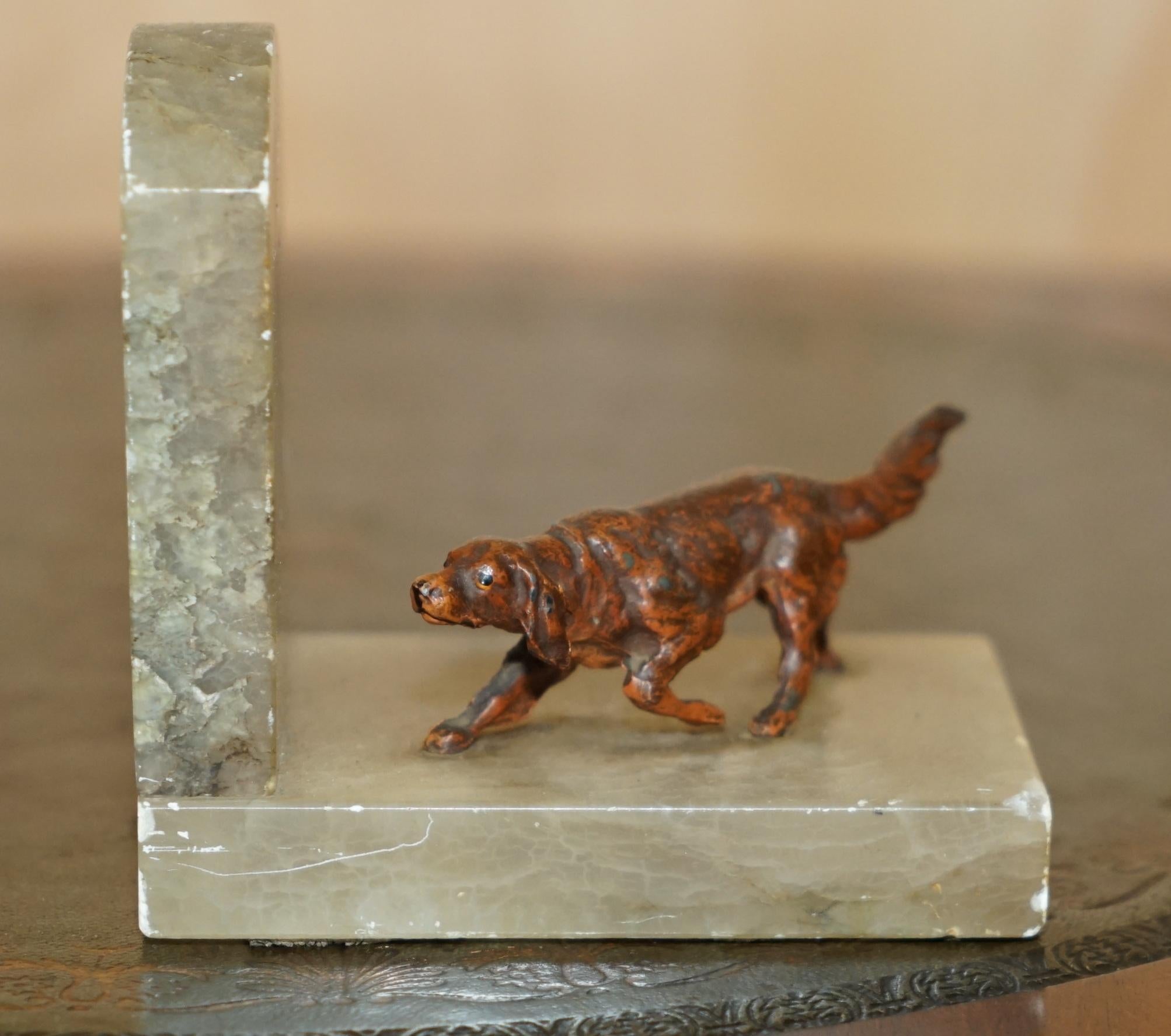 STUNNING PAIR OF ANTIQUE AUSTRIAN COLD PAINTED BRONZE ONYX DOG HOUNDS BOOKENDs For Sale 3