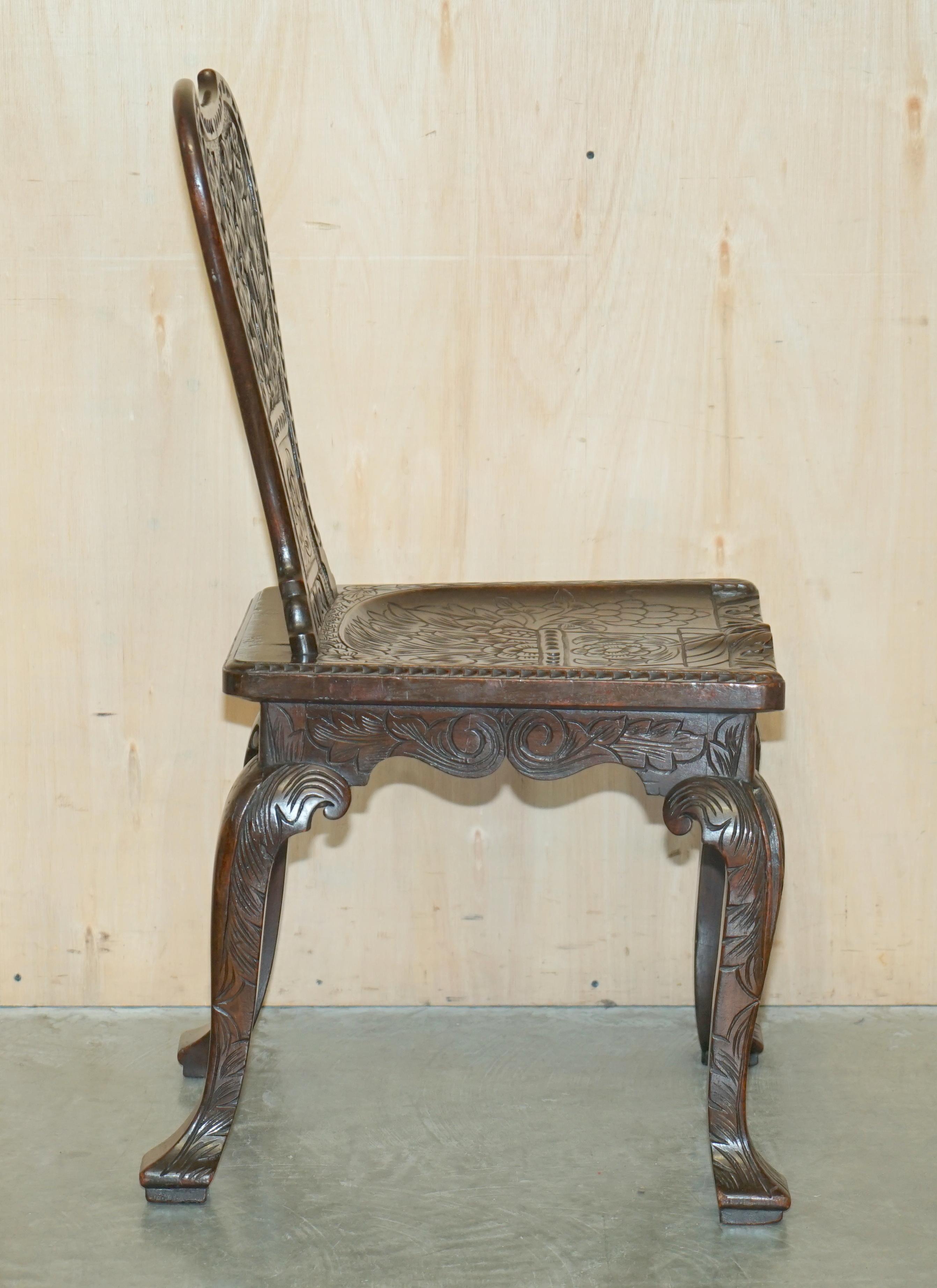 STUNNING PAIR OF ANTIQUE CIRCA 1860 HAND CARVED COLONIAL HALL SIDE CHAIRs For Sale 13