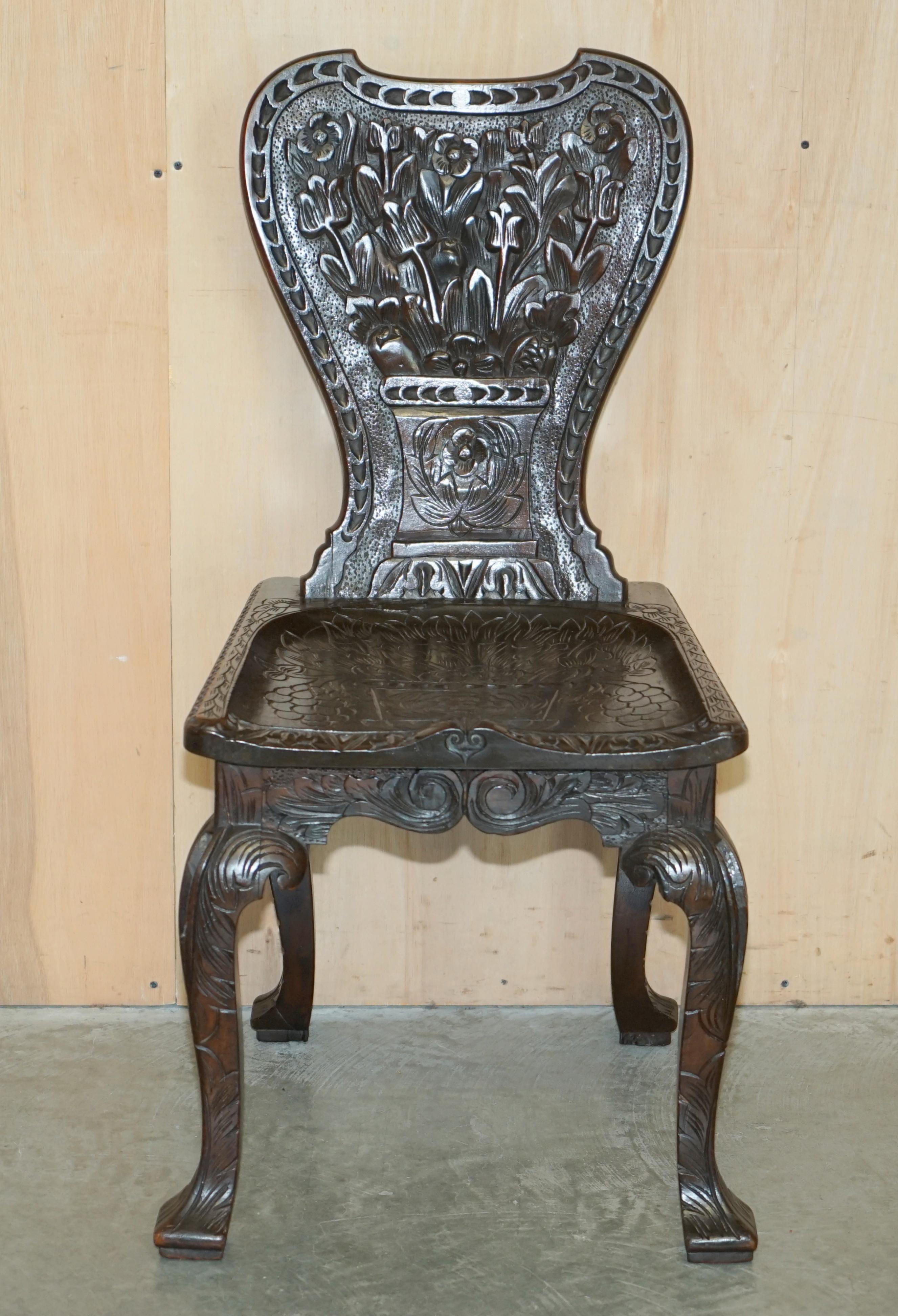 English STUNNING PAIR OF ANTIQUE CIRCA 1860 HAND CARVED COLONIAL HALL SIDE CHAIRs For Sale