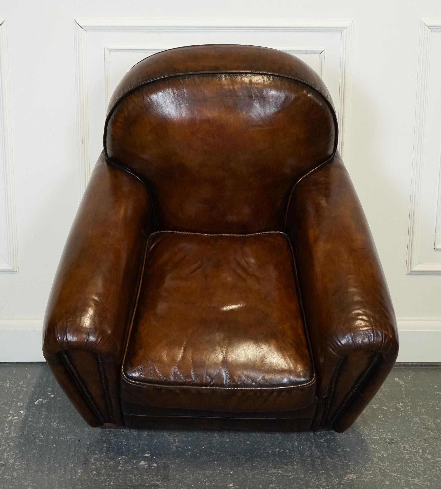 STUNNING PAIR OF ART DECO STYLE HAND DYED WHISKEY BROWN CLUB ARMCHAIRS en vente 4