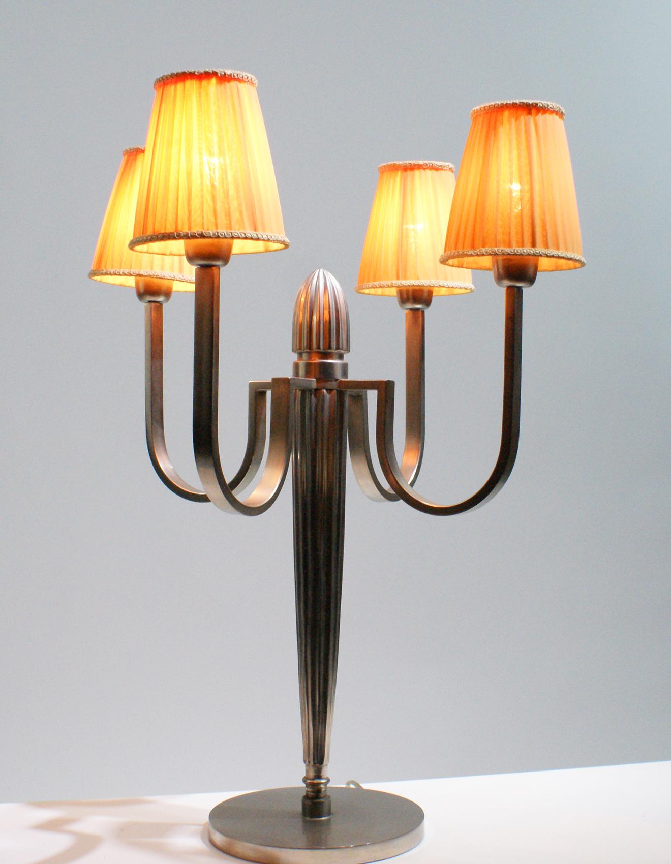 20th Century Stunning Pair of Art Deco Table Lamp in the Style of J.E Ruhlmann For Sale