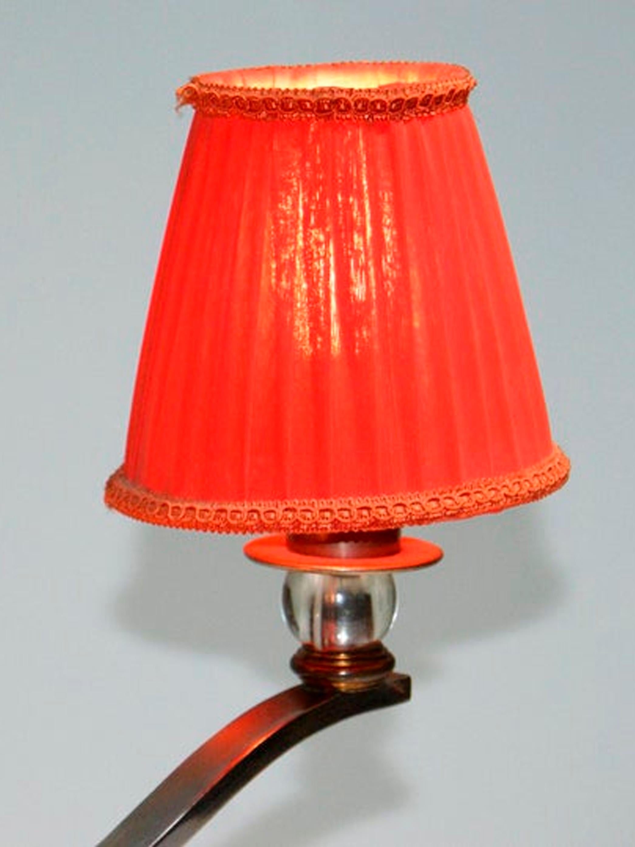 Stunning Pair of Art Deco Table Lamp in the Style of Jules Leleu In Good Condition For Sale In Beirut, LB