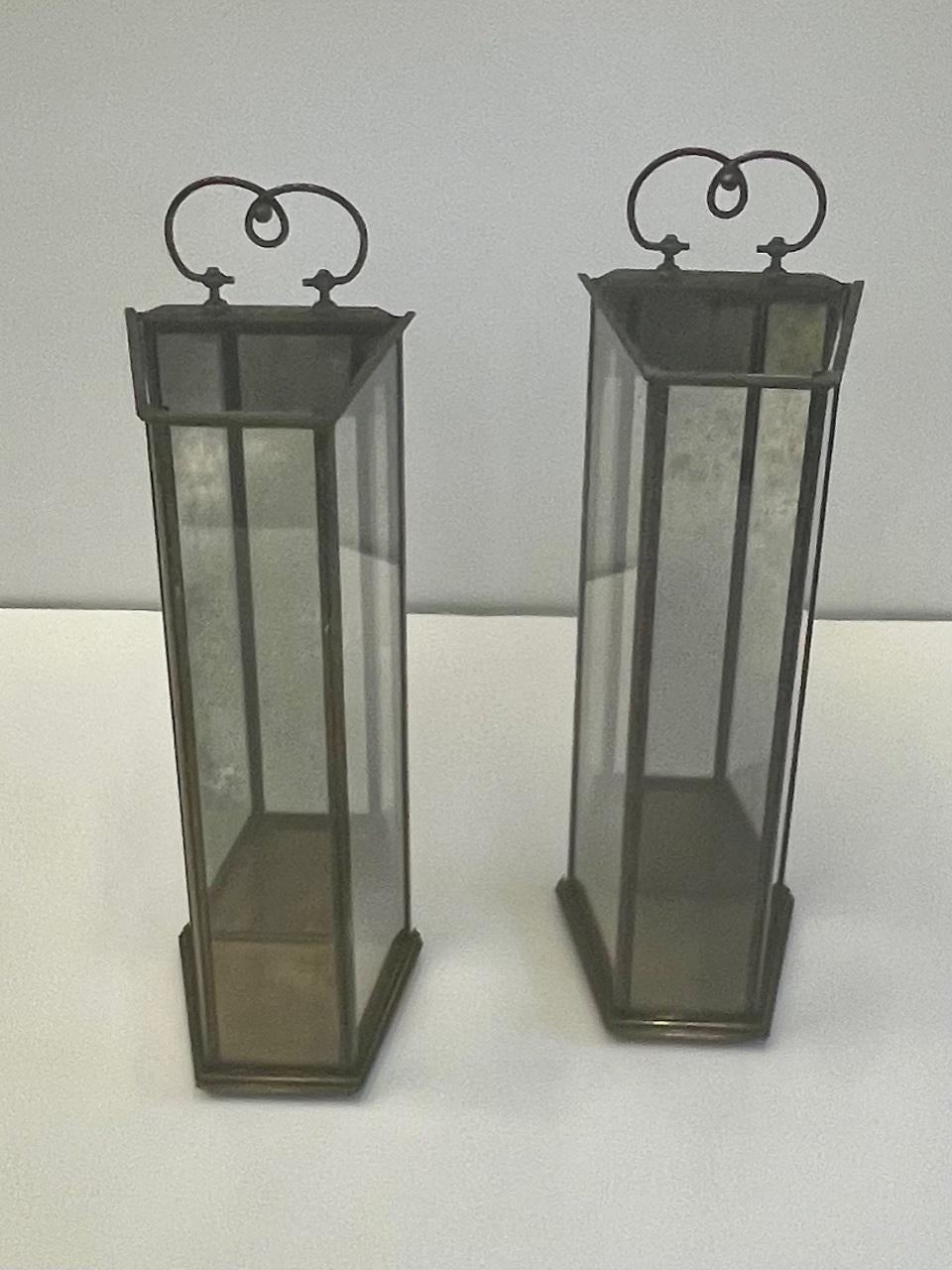 Stunning Pair of Brass & Aged Glass Lanterns In Good Condition For Sale In Hopewell, NJ