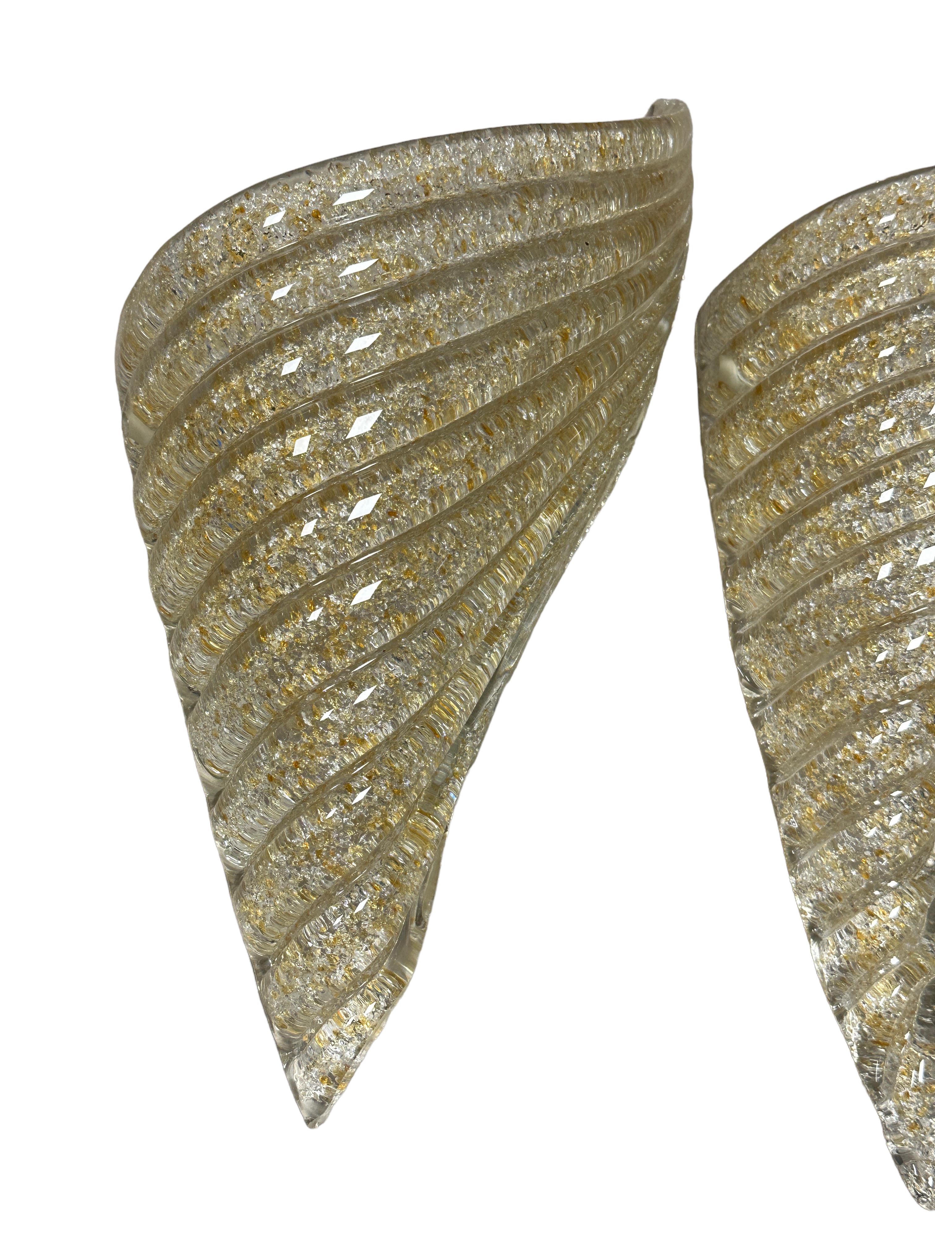 Stunning Pair of Brass and Murano Glass Cornucopia Shell Sconces, Italy, 1980s In Good Condition For Sale In Nuernberg, DE