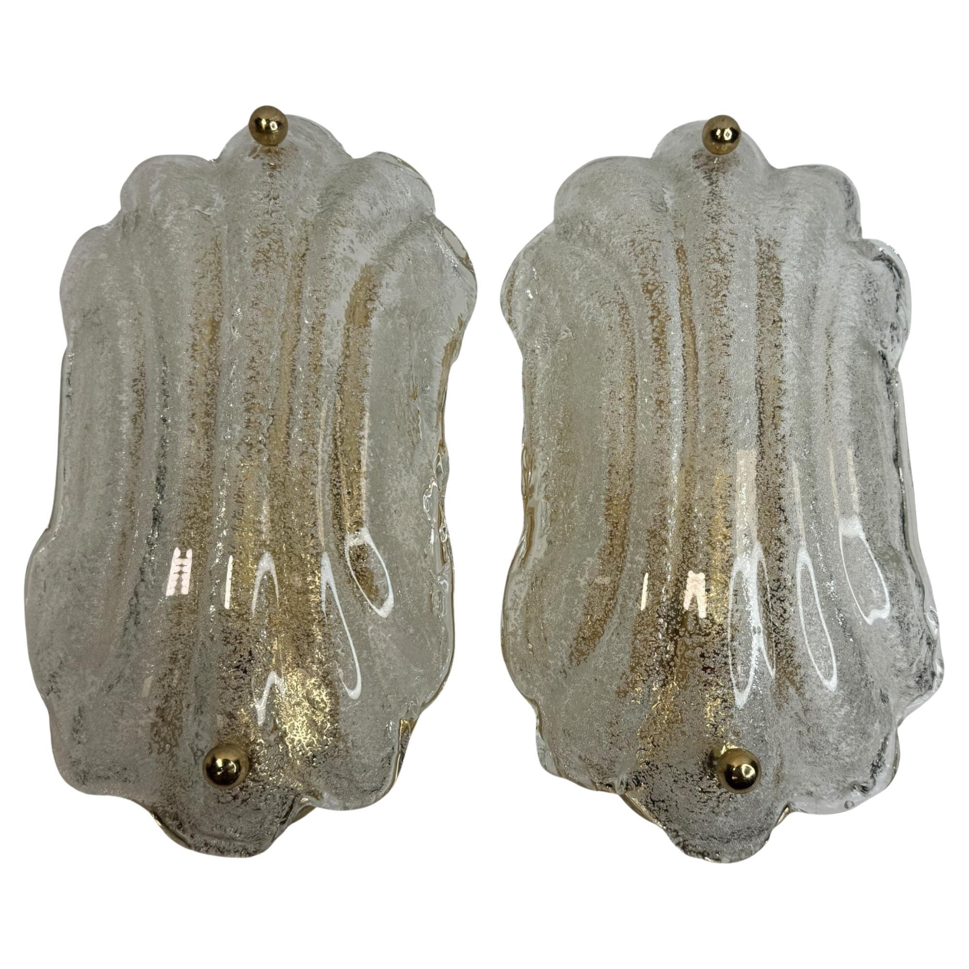 Stupefacente coppia di sconsole a conchiglia in ottone e vetro di Murano, Italia, anni '80
