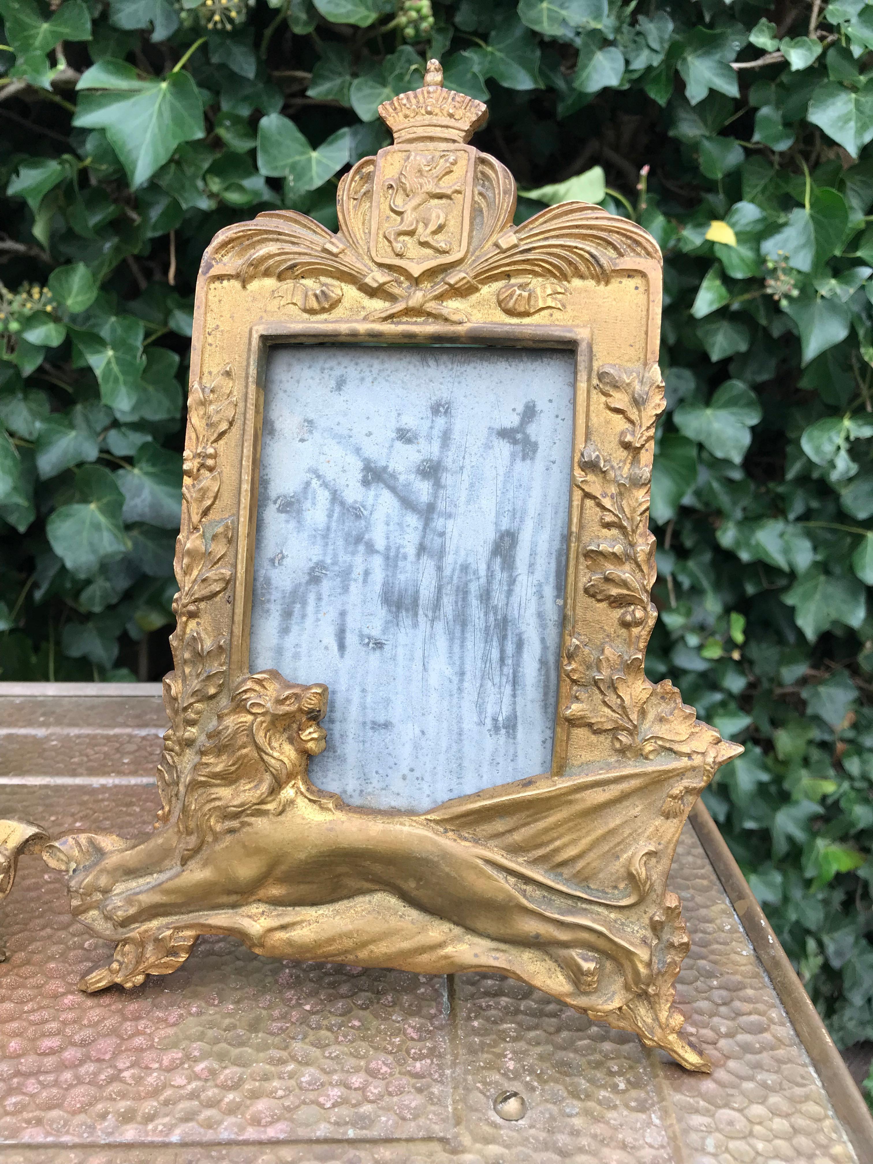 Stunning Pair of Bronze Table Picture Frames with Lion Sculptures & Royal Crowns For Sale 1