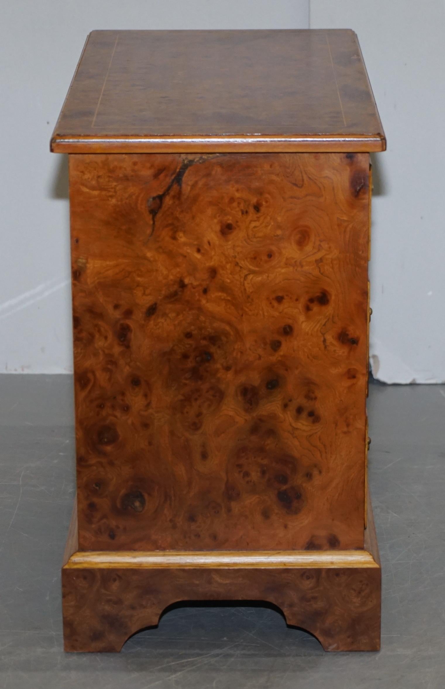 Stunning Pair of Burr & Burl Walnut & Elm Bedside, Side Table Chest of Drawers 11