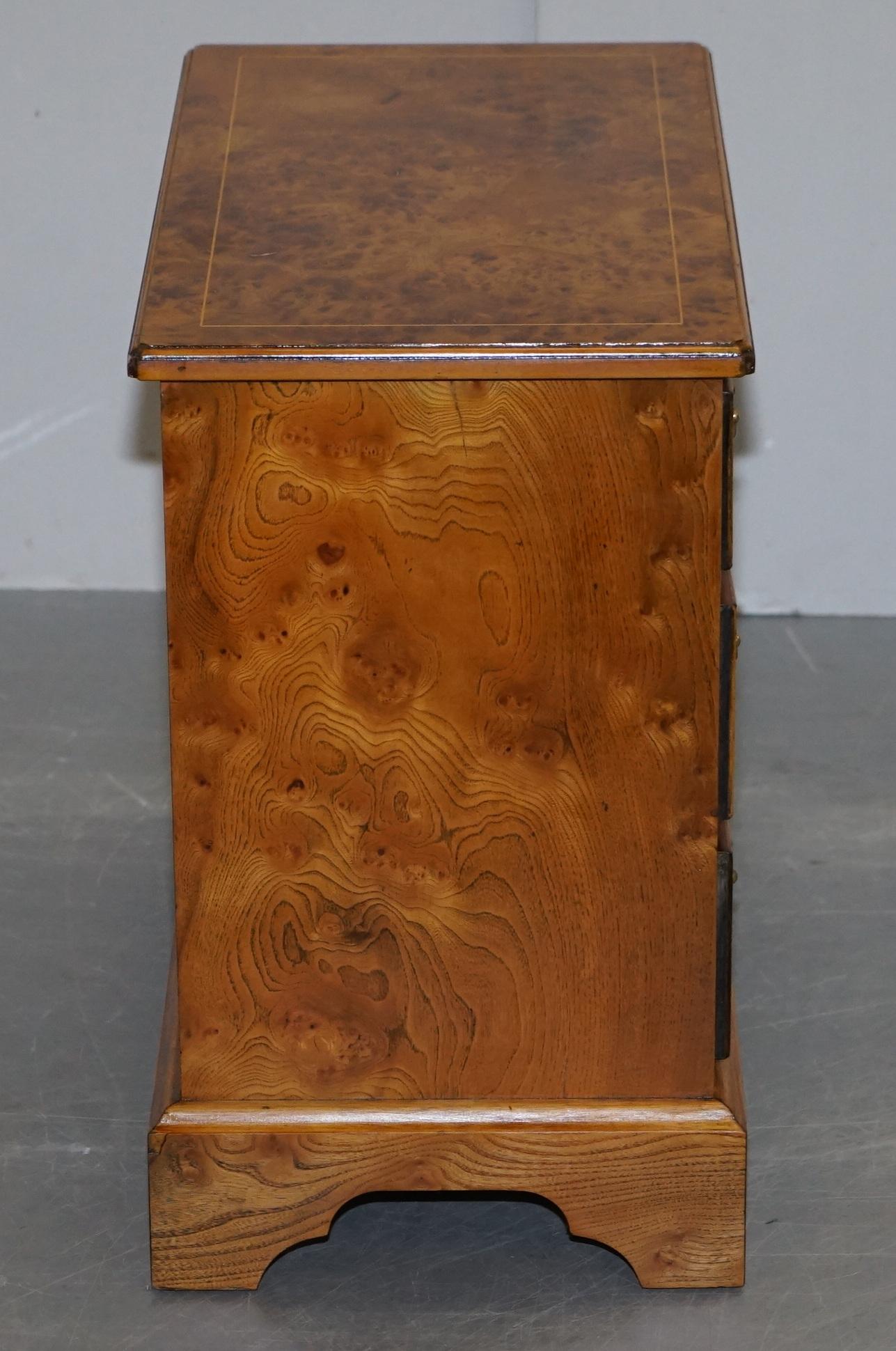 Stunning Pair of Burr & Burl Walnut & Elm Bedside, Side Table Chest of Drawers 1