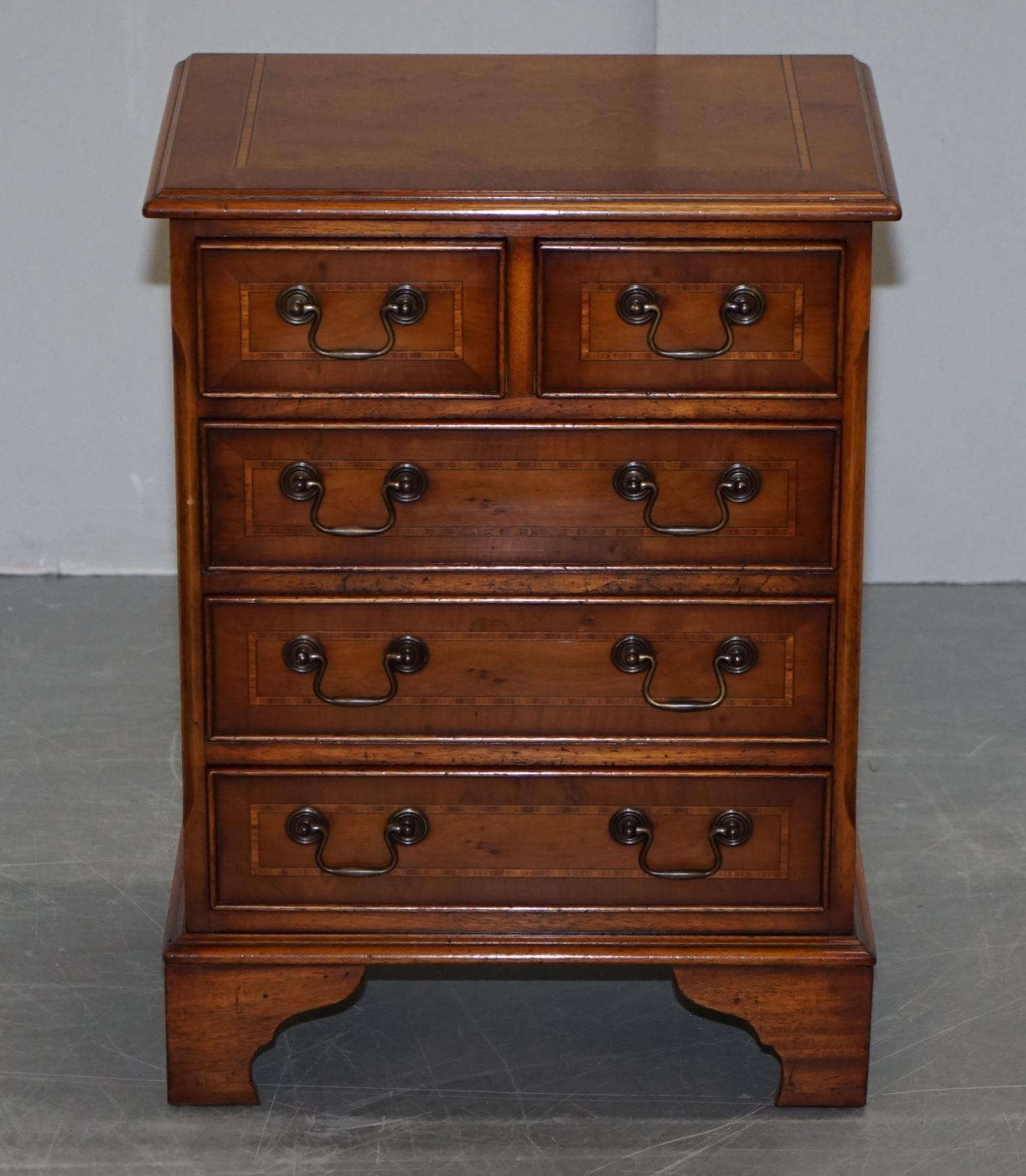 Stunning Pair of Burr Yew Wood Side End Lamp Table Sized Chest of Drawers 9