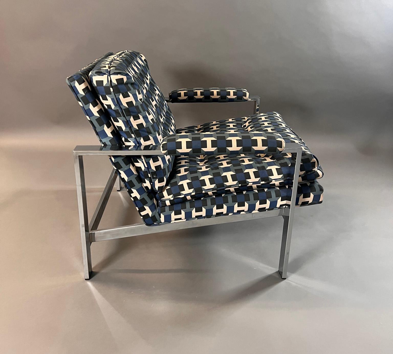 20th Century Stunning Pair of Chrome Flat Bar Lounge Chairs in Hermes Upholstery For Sale