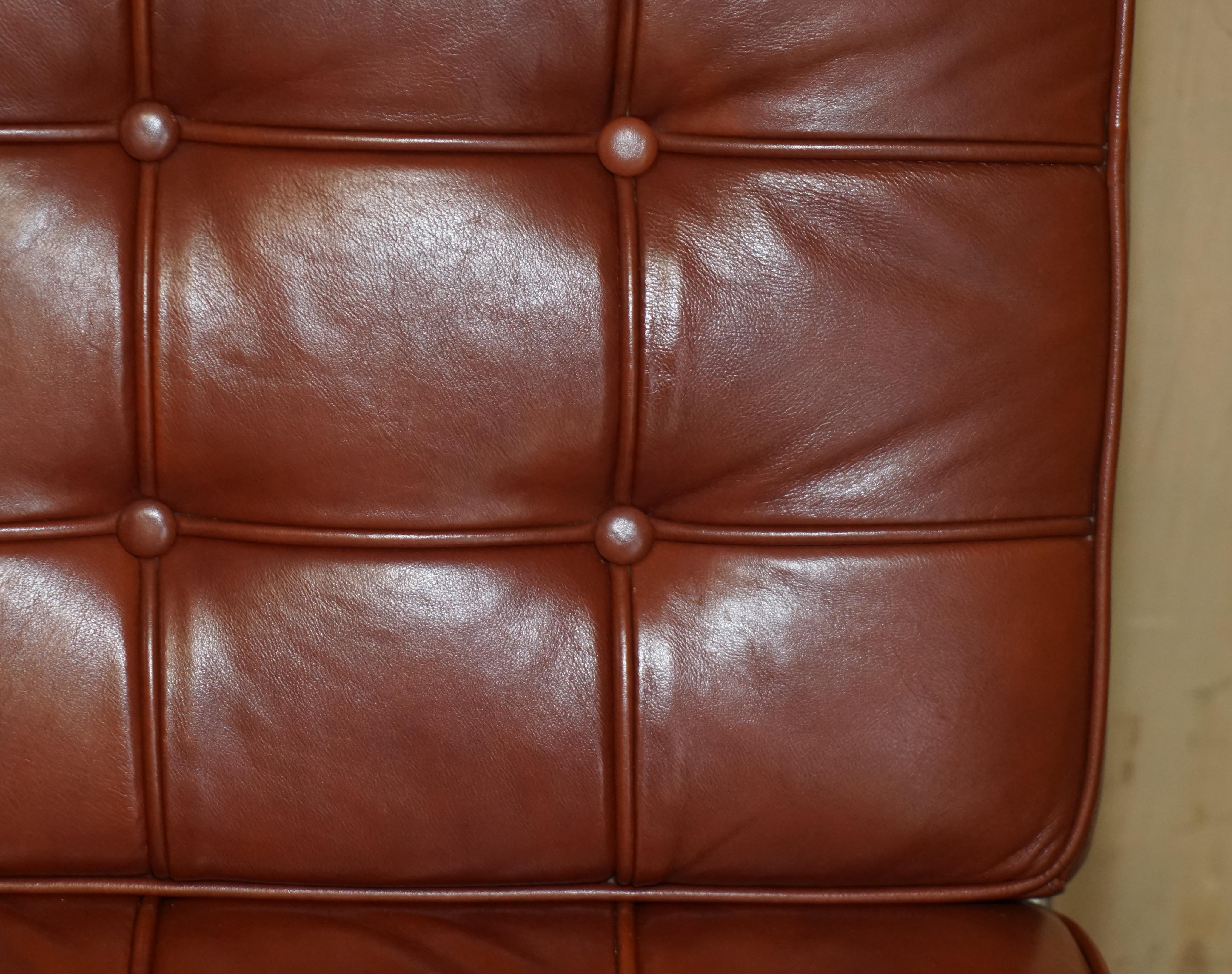 Stunning Pair of Contemporary Designed Brown Leather Lounge Armchairs & Ottomans For Sale 3