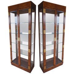 Stunning Pair of Curio Display Cabinets by Henredon