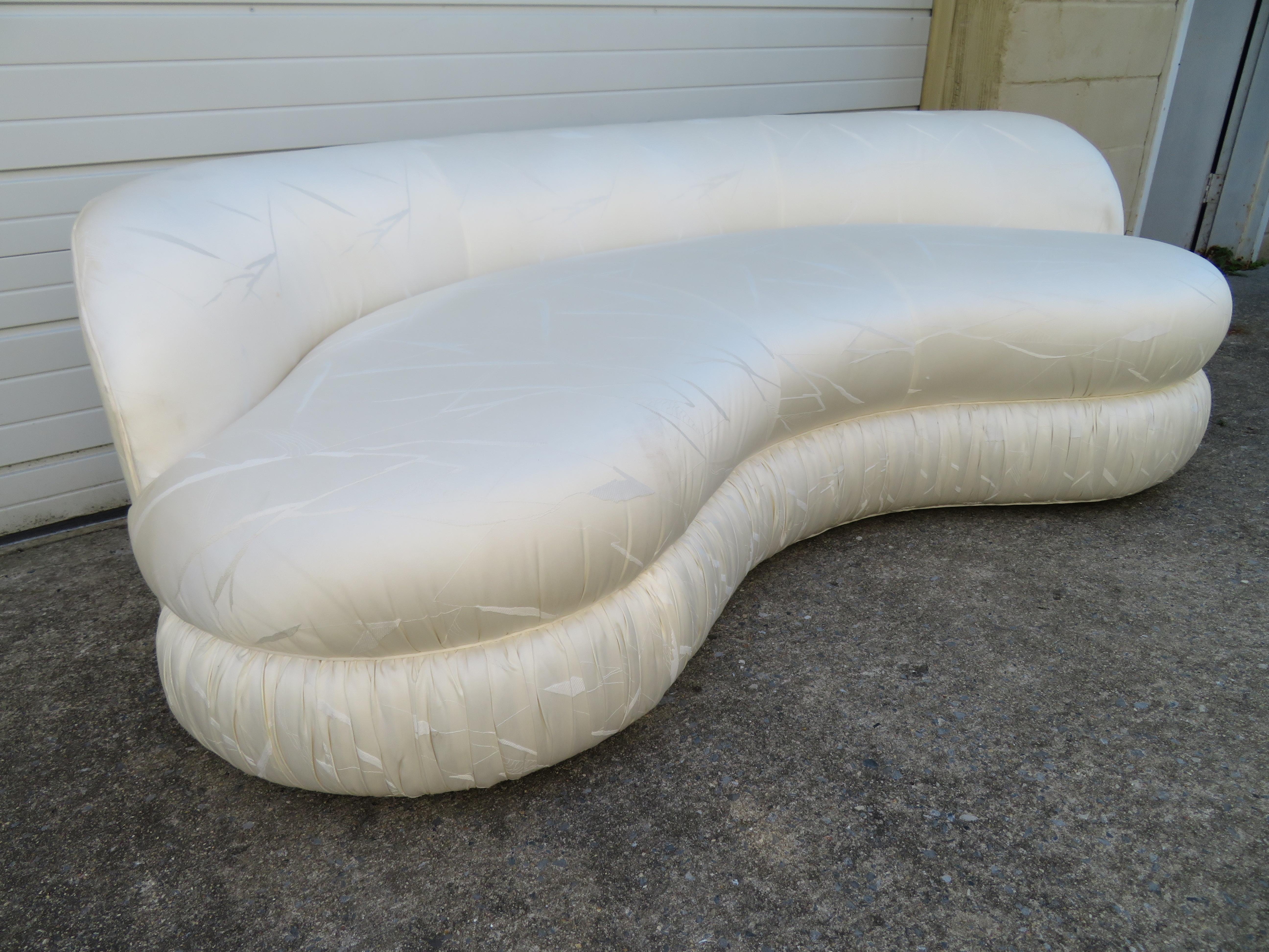 Stunning Pair of Curved Kidney Shaped Sofa Midcentury In Good Condition For Sale In Pemberton, NJ