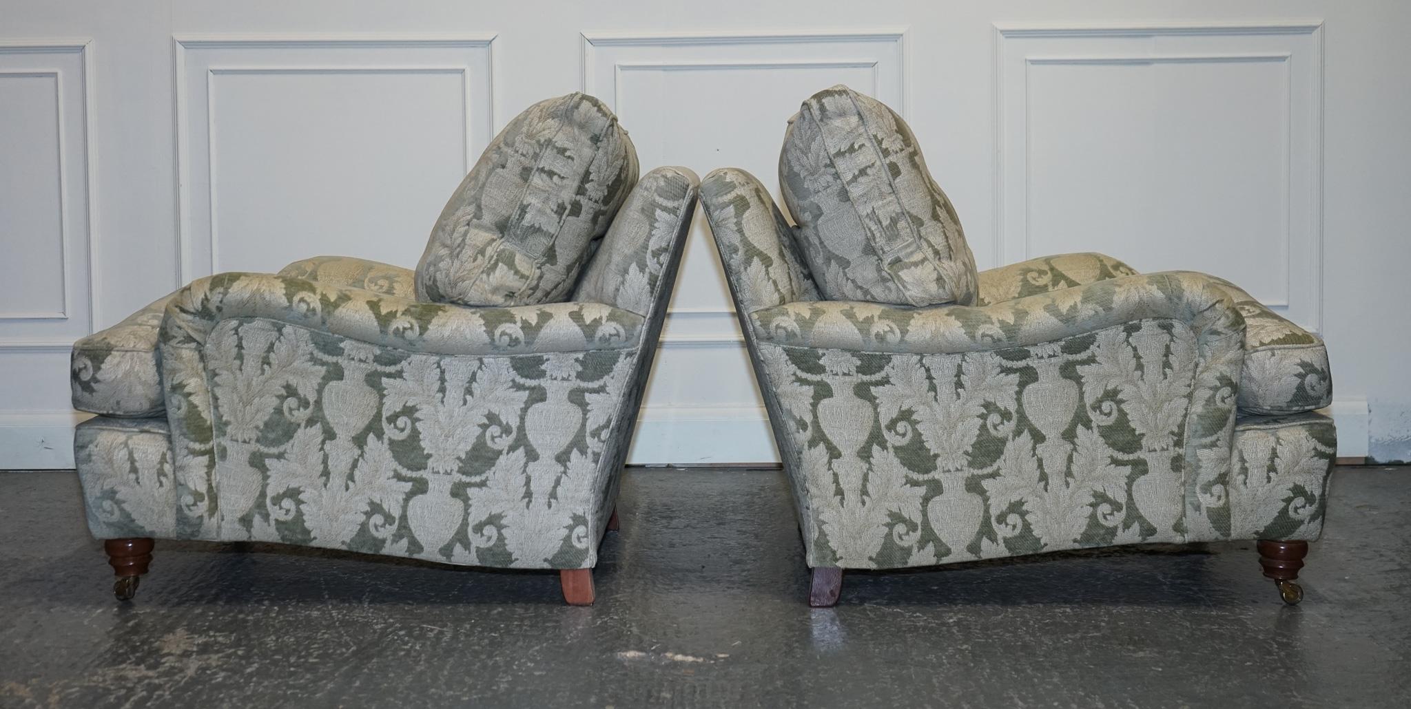 STUNNING PAIR OF DURESTA HOWARD STYLE LANSDOWNE FABRIC ARMCHAiRS In Good Condition In Pulborough, GB