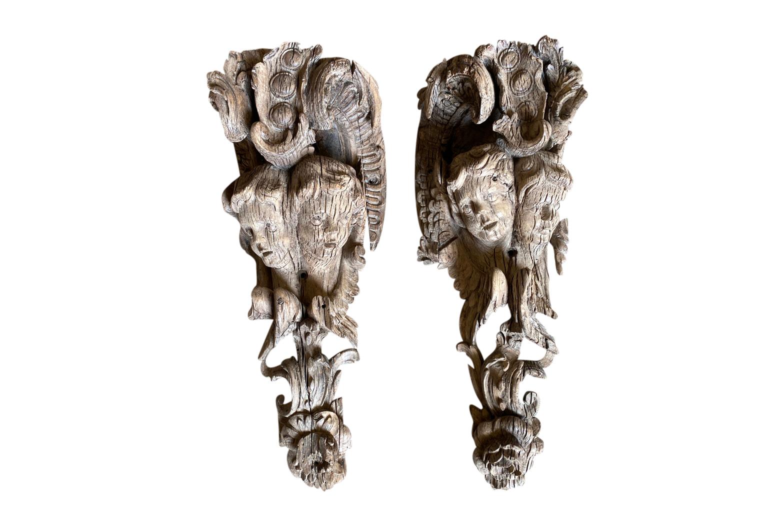 Oak Stunning Pair of French 17th Century Wall Brackets For Sale