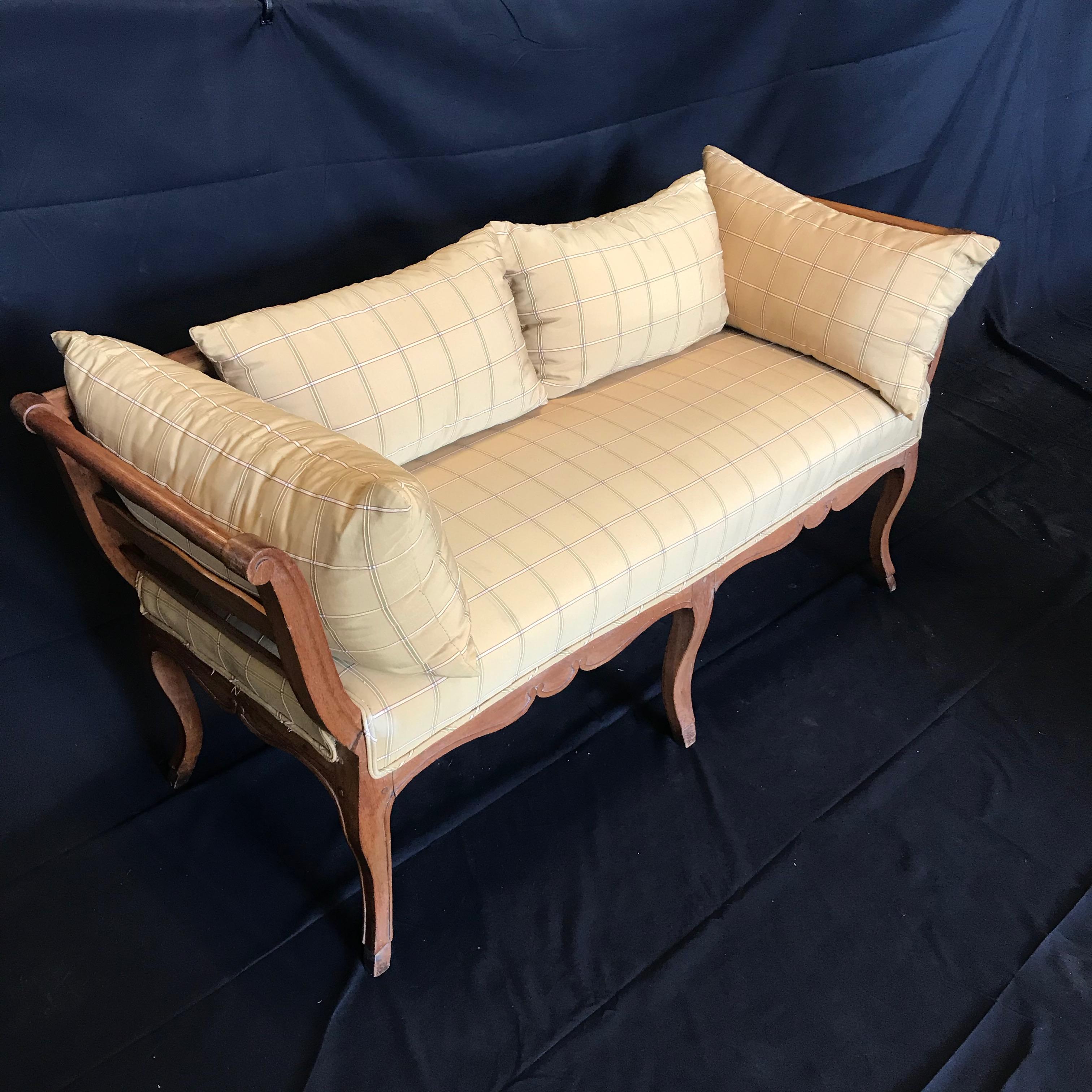 Stunning Pair of French Country 19th Century Louis XV Settees Loveseats 1