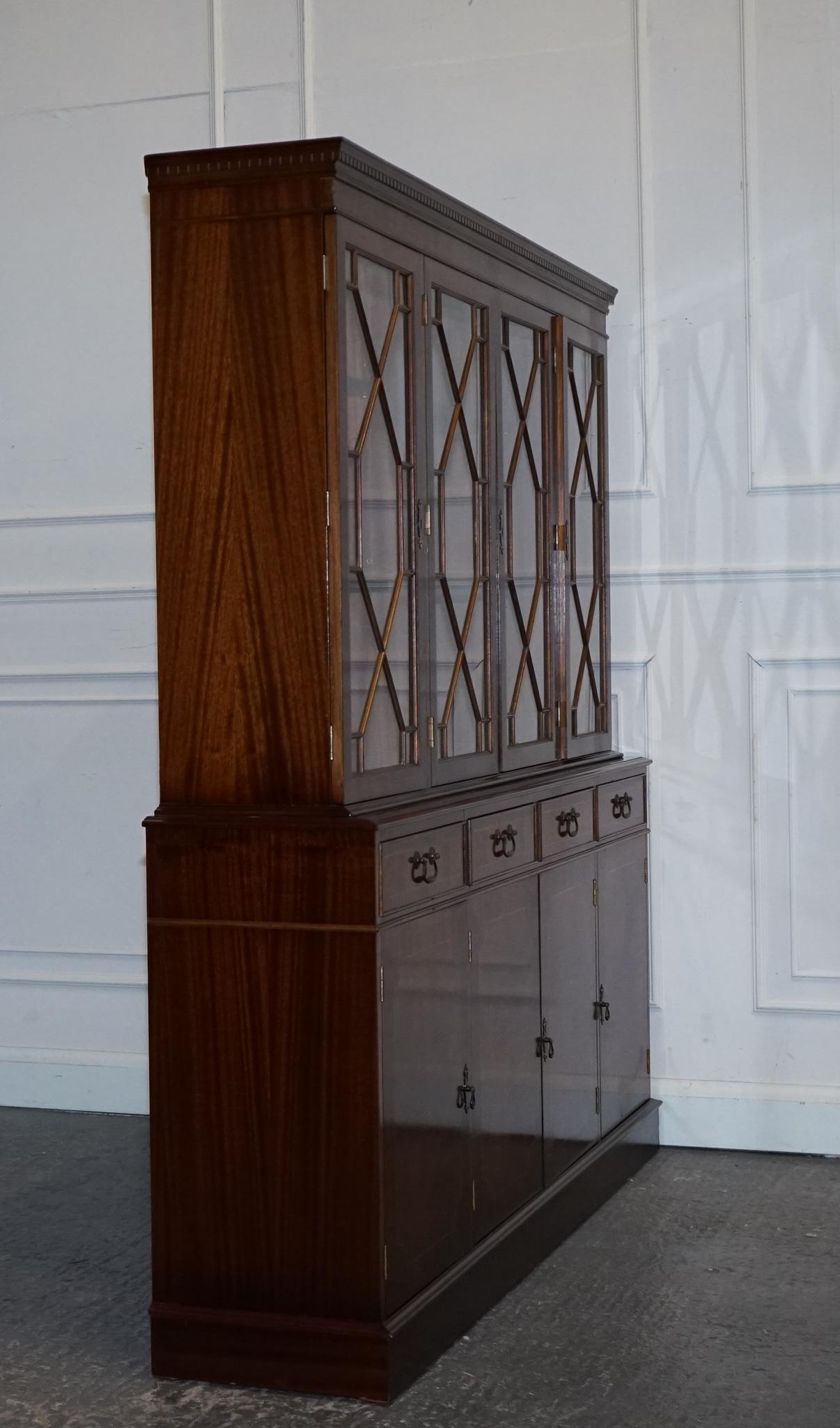 impresionante pareja de librerias de estilo georgiano con cajonera y cajonera de almacenaje Hecho a mano