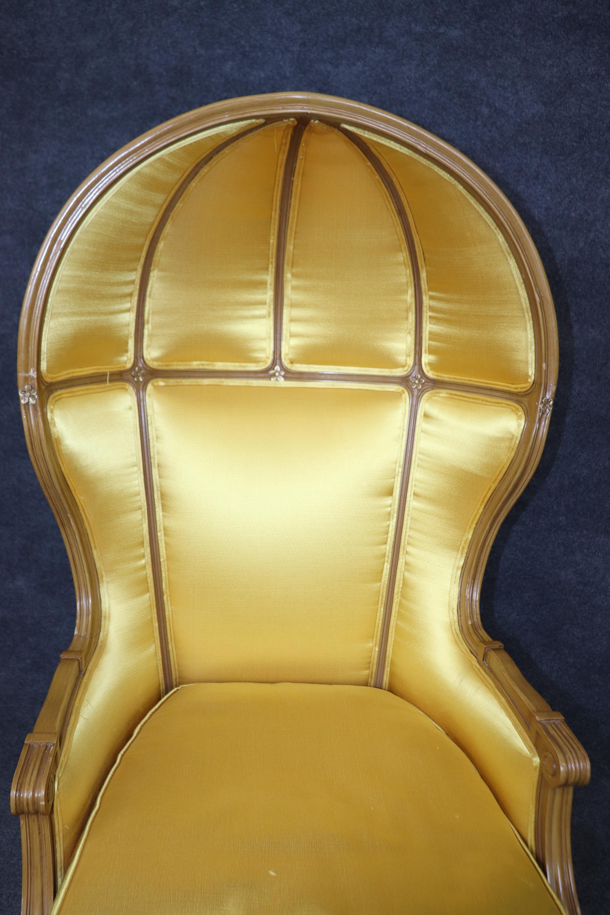 Stunning Pair of Gold Upholstered French Carved Louis XVI Canopy Porter Chairs For Sale 8
