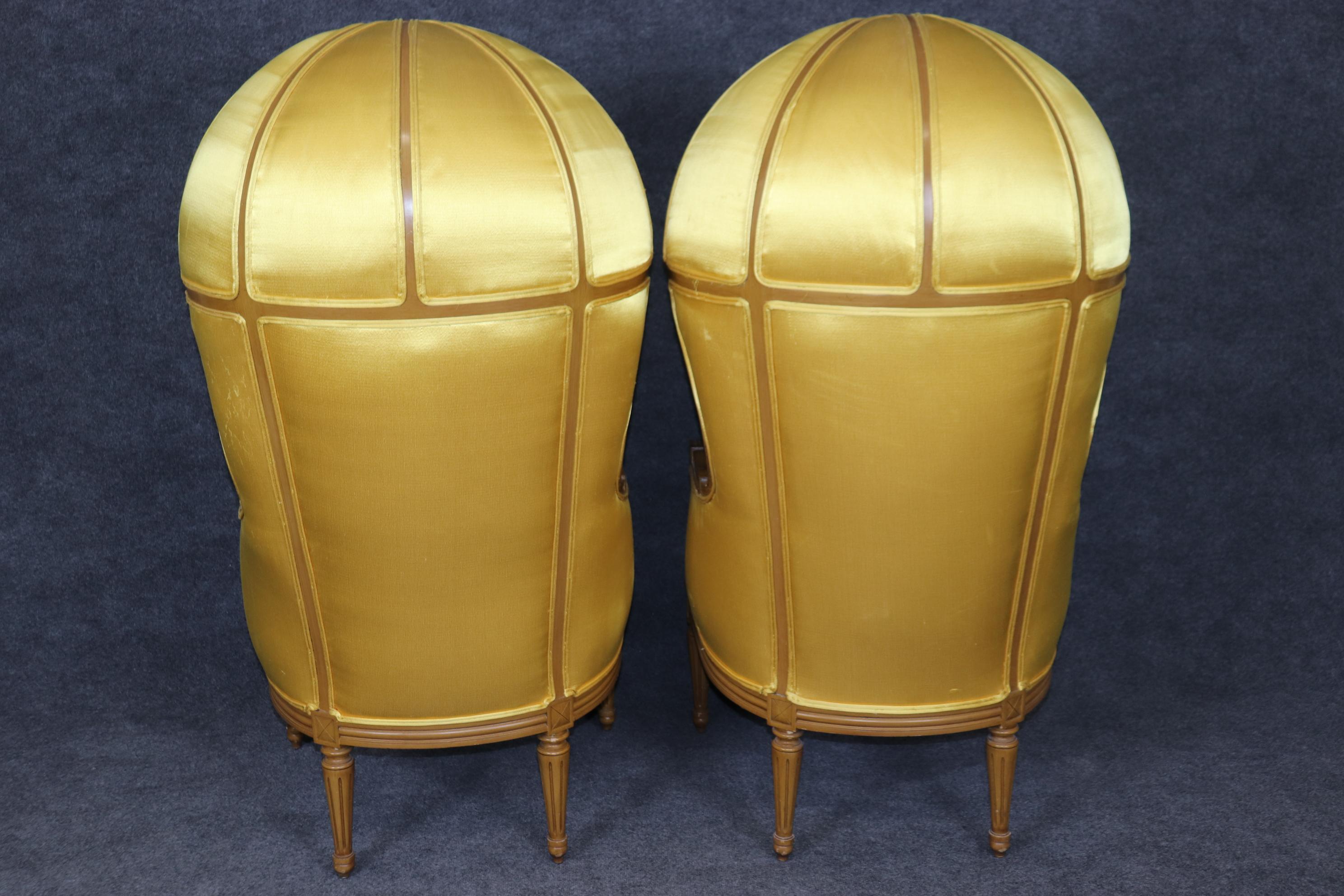 Stunning Pair of Gold Upholstered French Carved Louis XVI Canopy Porter Chairs In Good Condition For Sale In Swedesboro, NJ