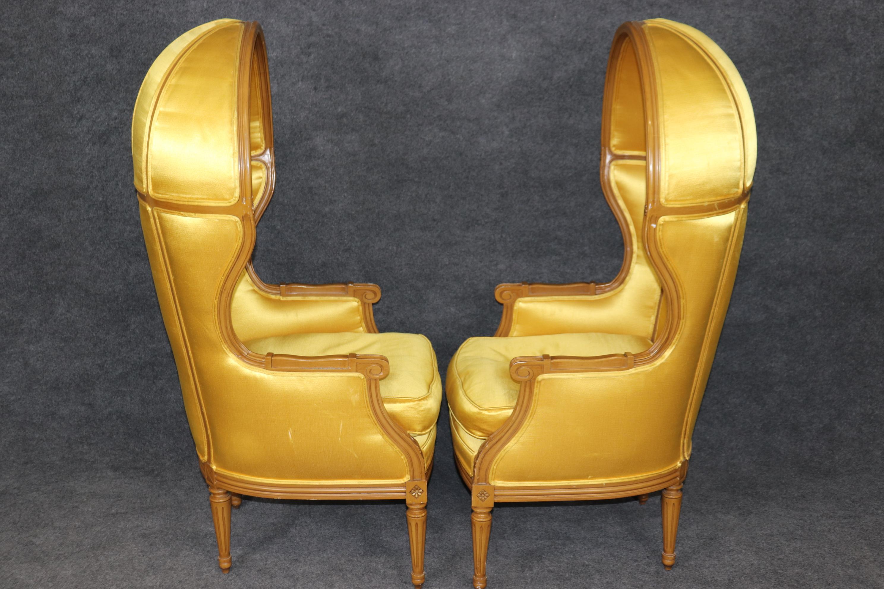Mid-20th Century Stunning Pair of Gold Upholstered French Carved Louis XVI Canopy Porter Chairs For Sale