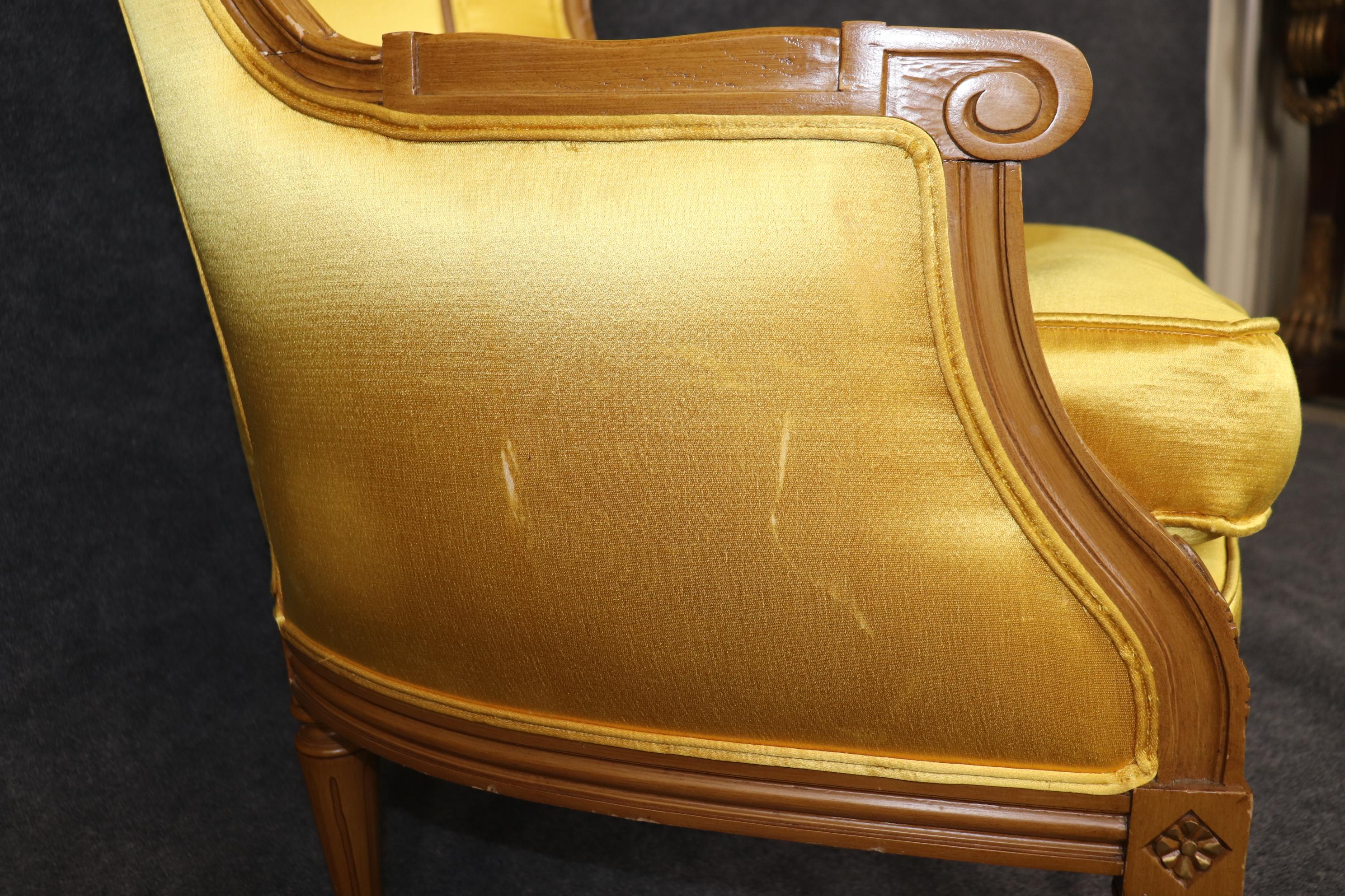 Stunning Pair of Gold Upholstered French Carved Louis XVI Canopy Porter Chairs For Sale 1