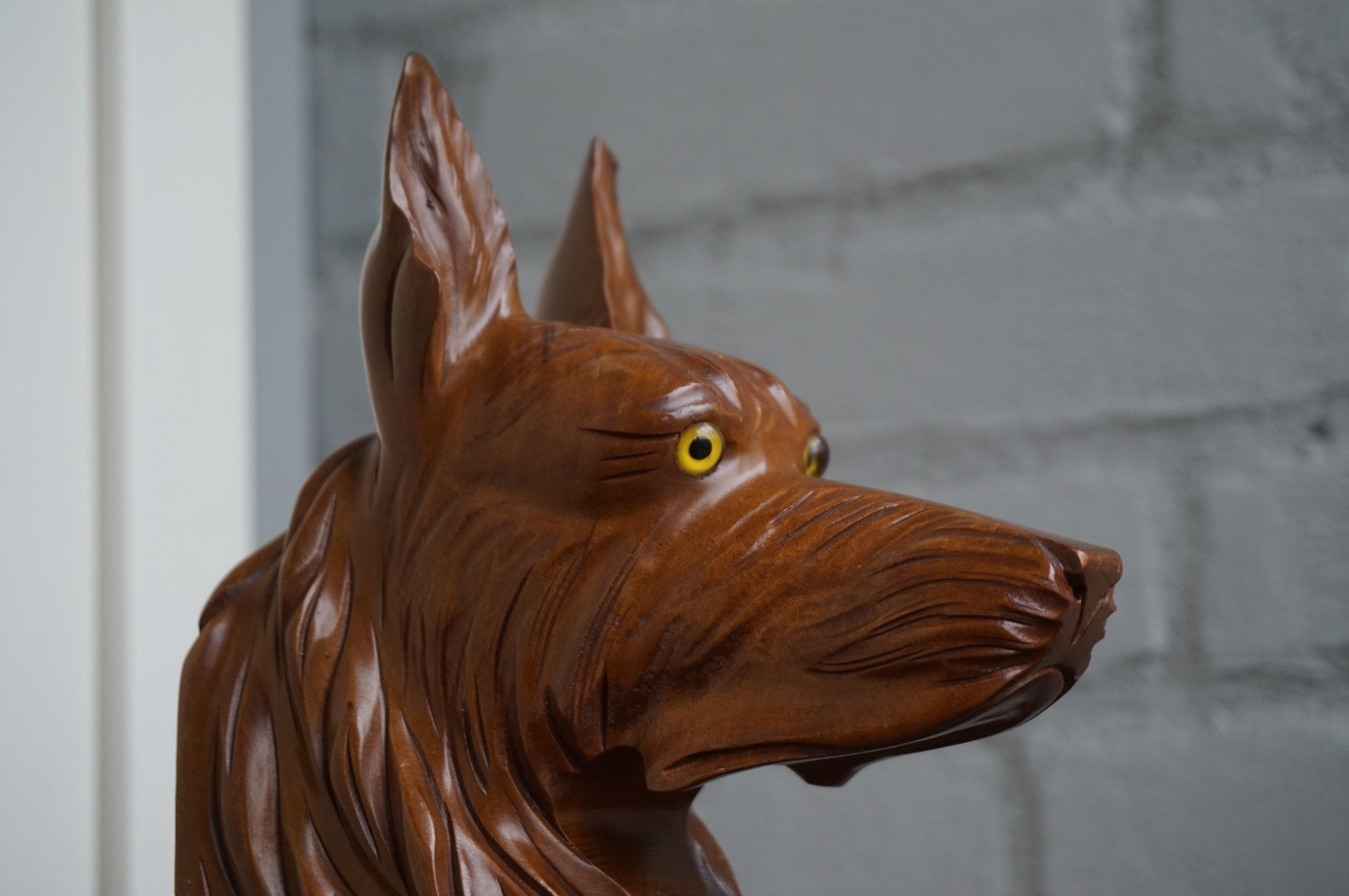 Stunning Pair of Hand Carved French Sheepdog Sculptures or Cherrywood Bookends In Good Condition In Lisse, NL