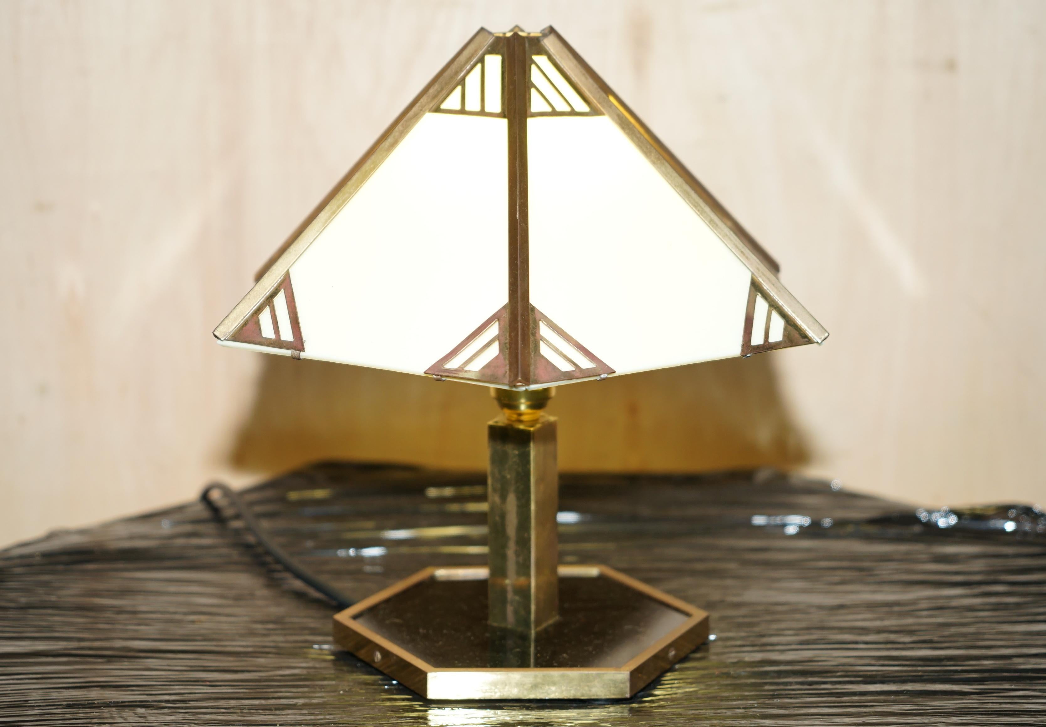 Art Deco STUNNING PAIR OF ITALIAN CIRCA 1930'S BRASS & LUCITE TABLE LAMPS FULLY RESTOREd For Sale