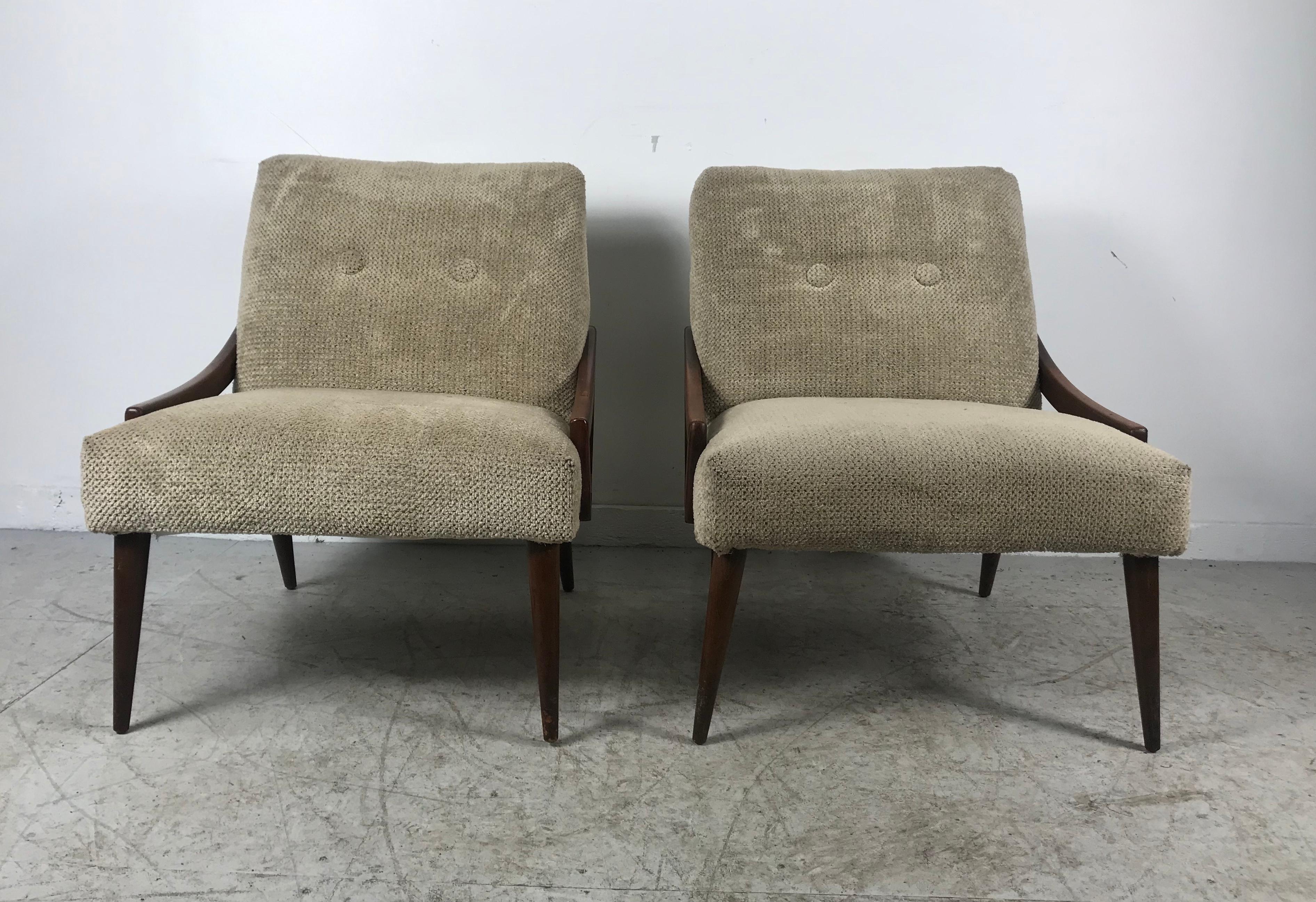 Mid-Century Modern Stunning Pair of Italian Modernist Lounge Chairs after Gio Ponti
